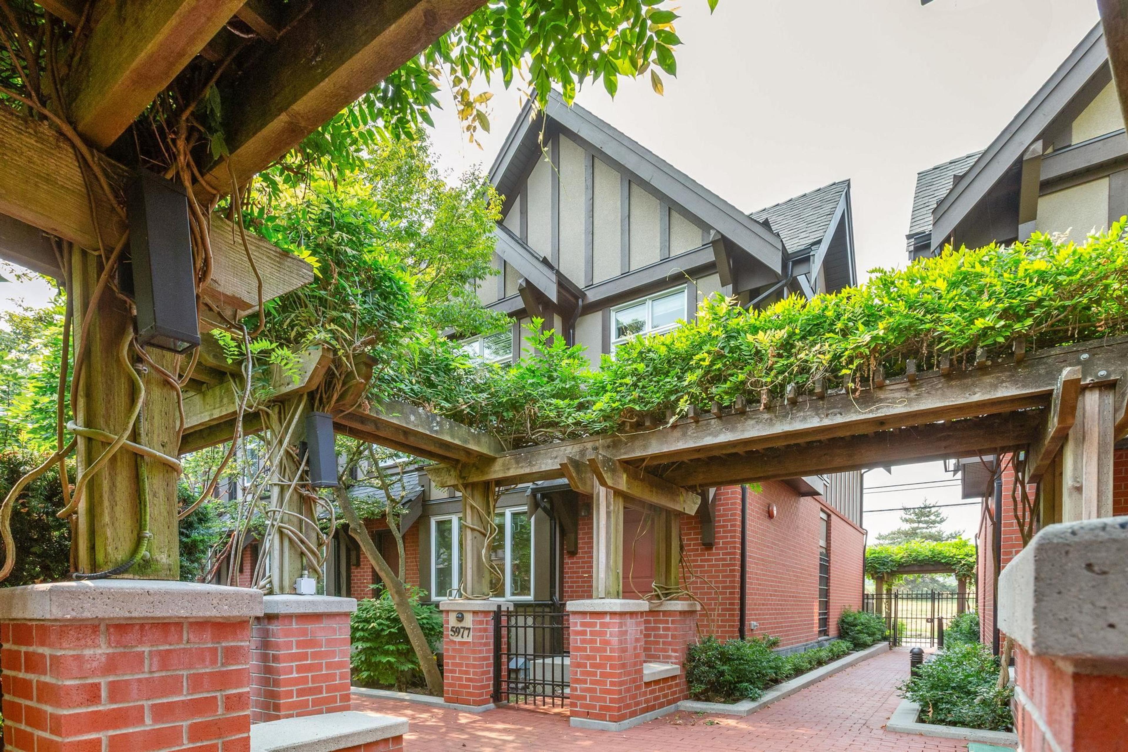 5957 Oak Street, Vancouver - Exteriors - Full Complex View - Photo 2