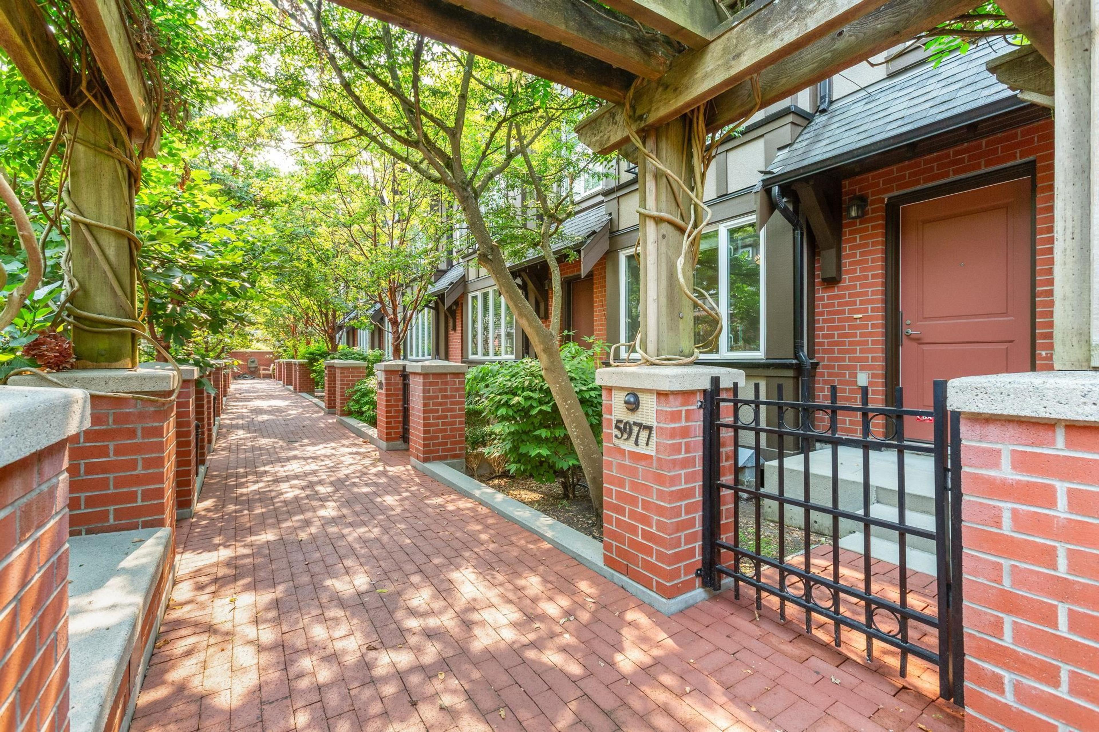 5957 Oak Street, Vancouver - Exteriors - Full Complex View - Photo 3