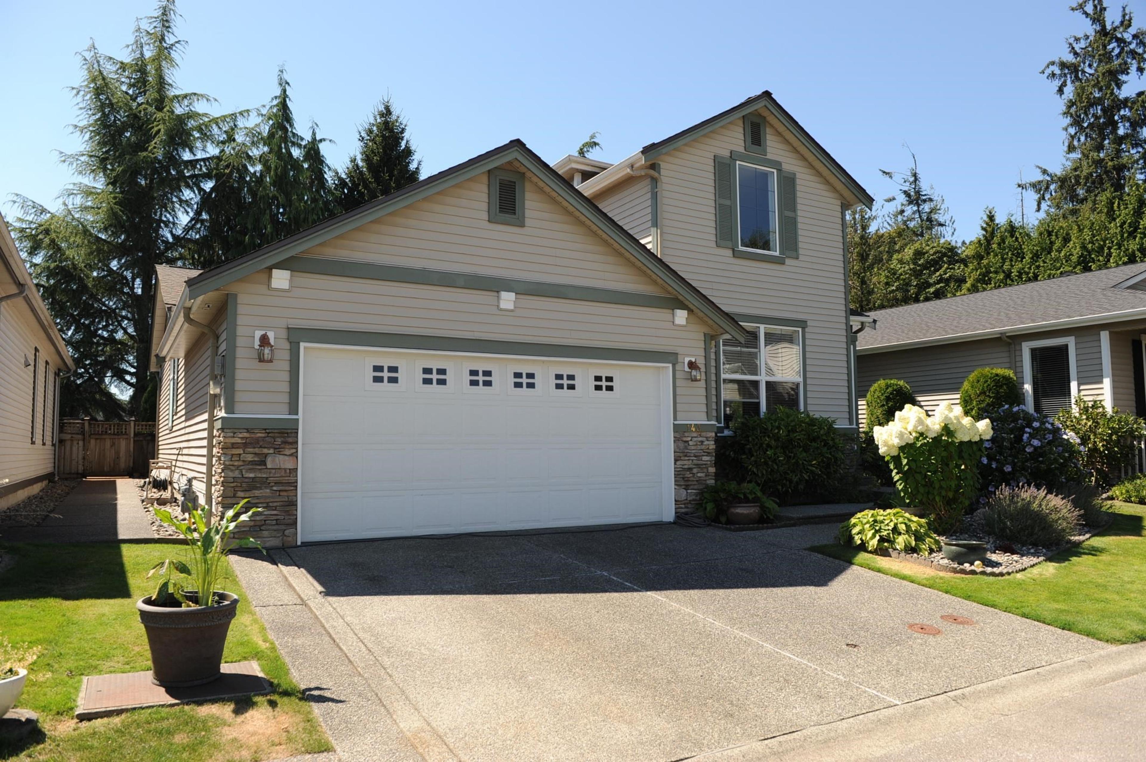19639 Meadow Gardens Way, Pitt Meadows - Exteriors - Photo 3