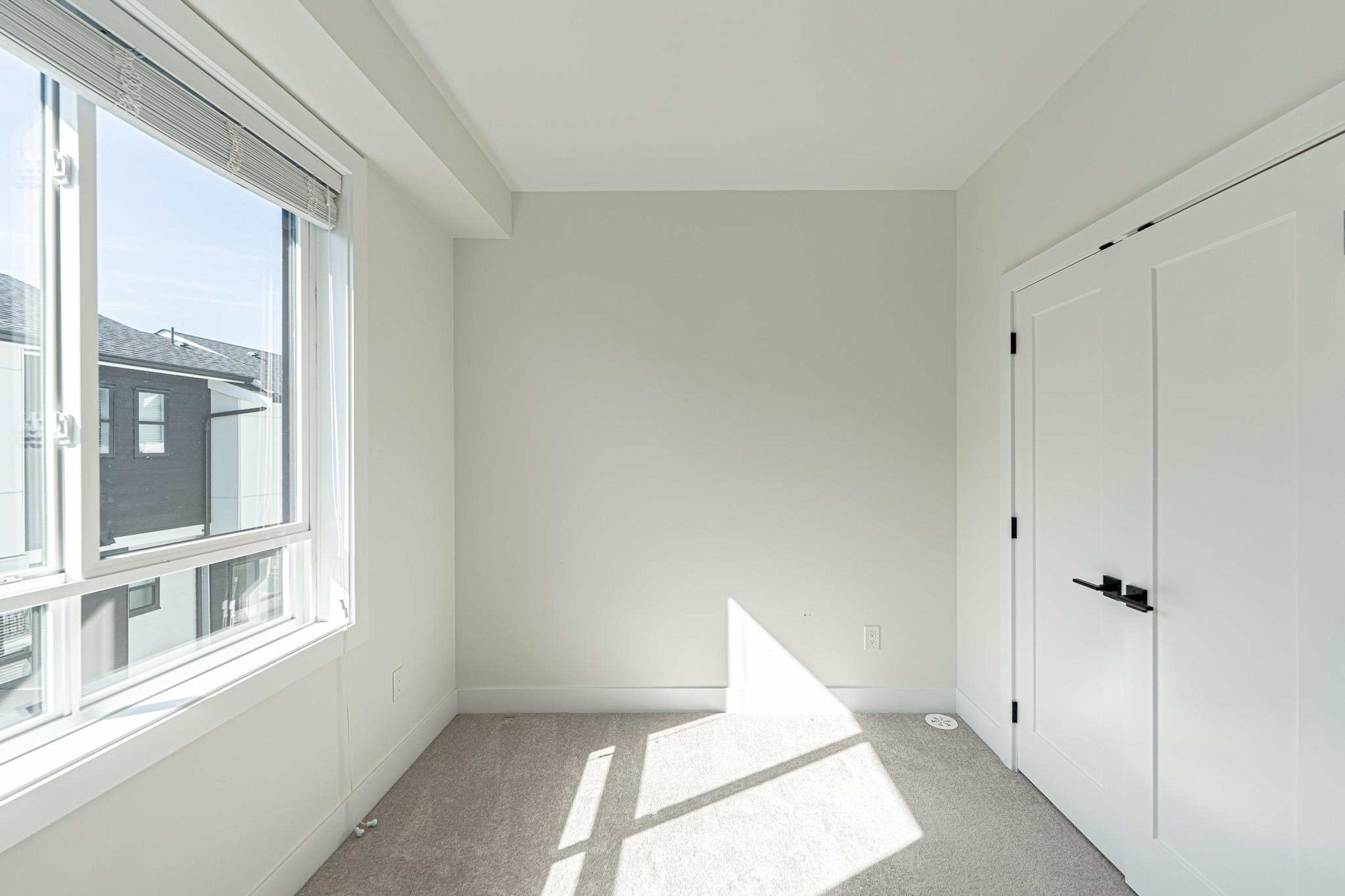 16358 23a Avenue, Surrey - Exteriors - Photo 2