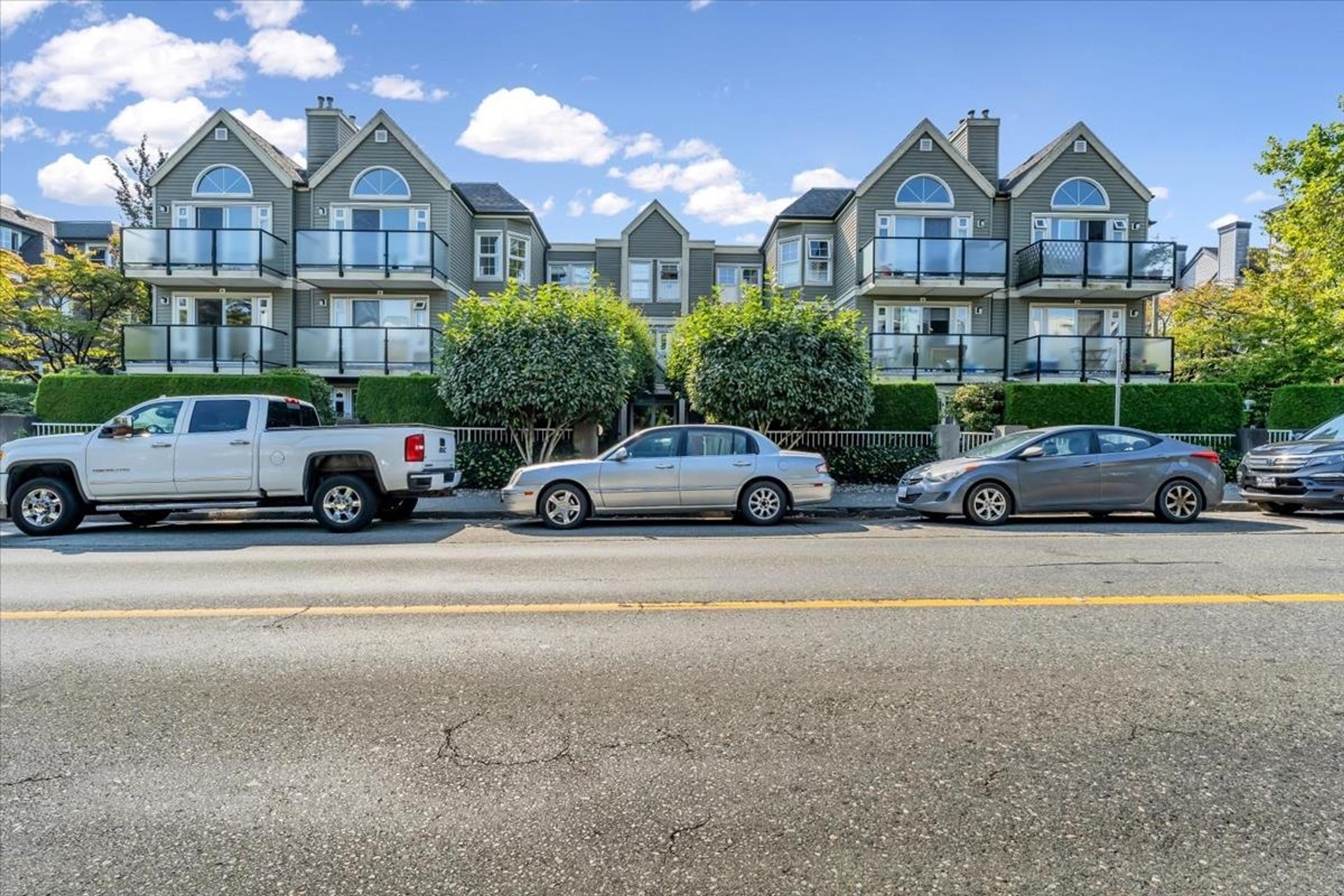 876 W 16th Avenue, Vancouver - Exteriors - Full Complex View - Photo 4