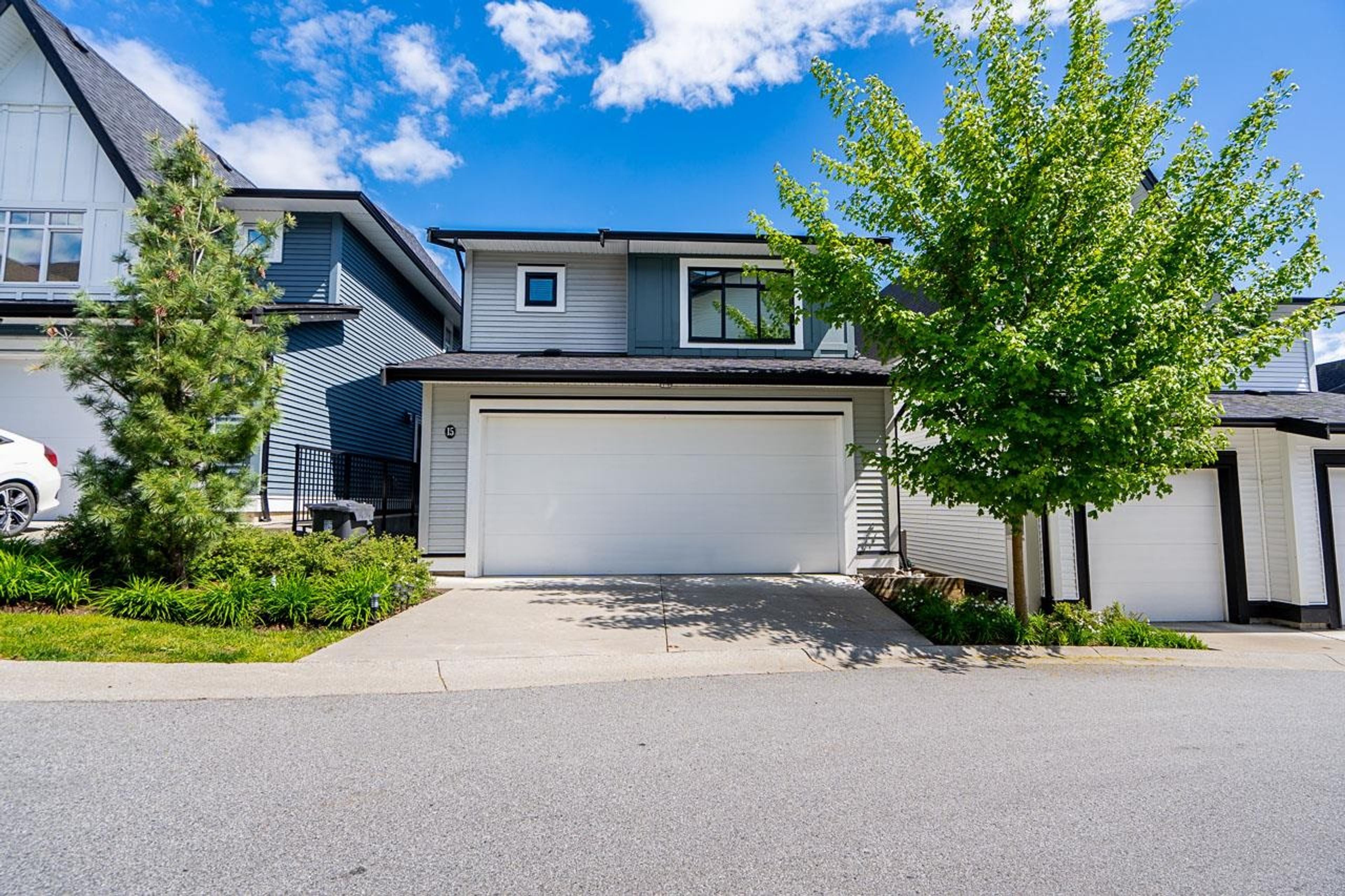 6897 201 Street, Langley - Exteriors - Photo 2