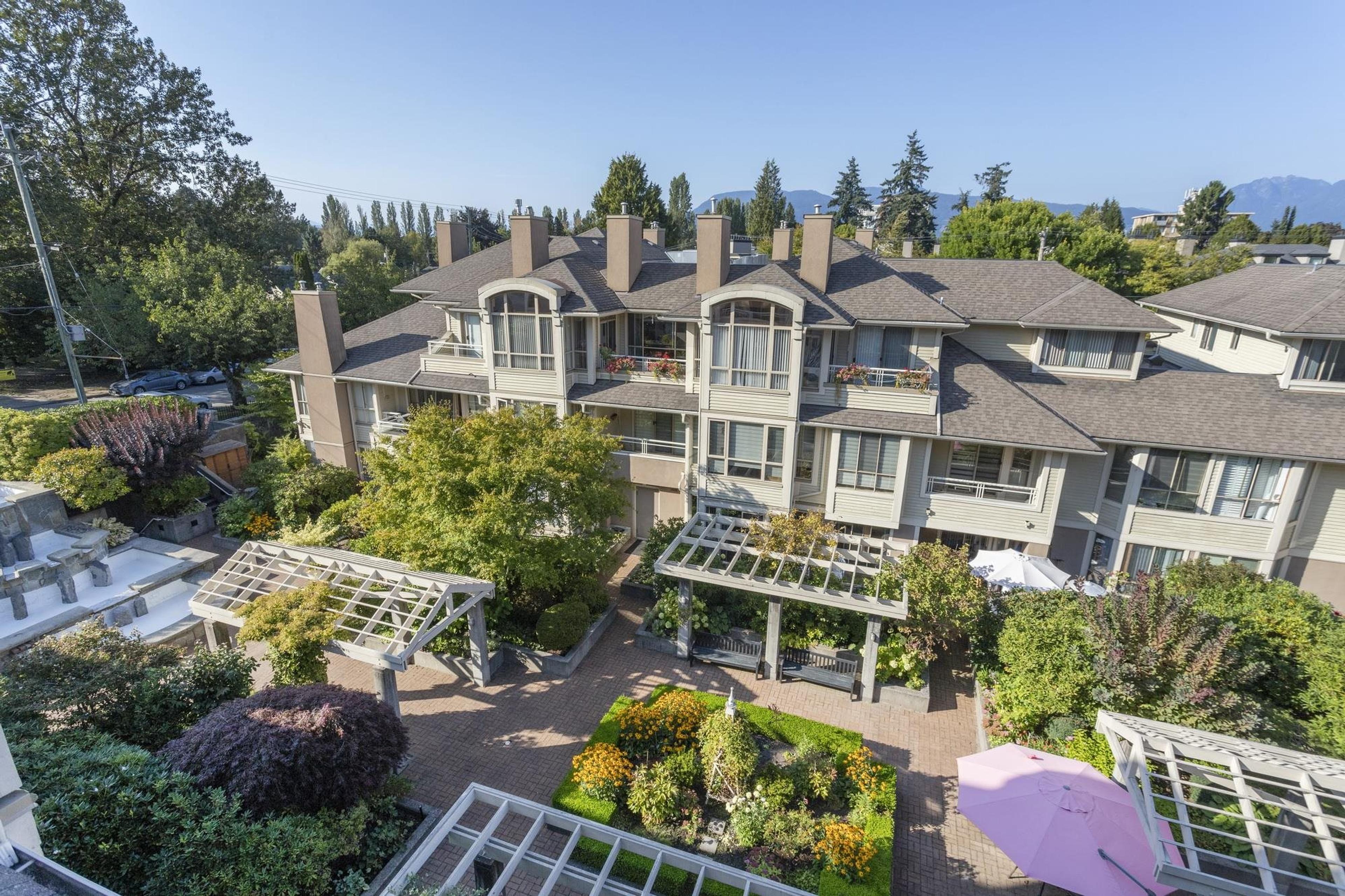 3790 W 7th Avenue, Vancouver - Exteriors - Full Complex View, Drone/Aerial View - Photo 3