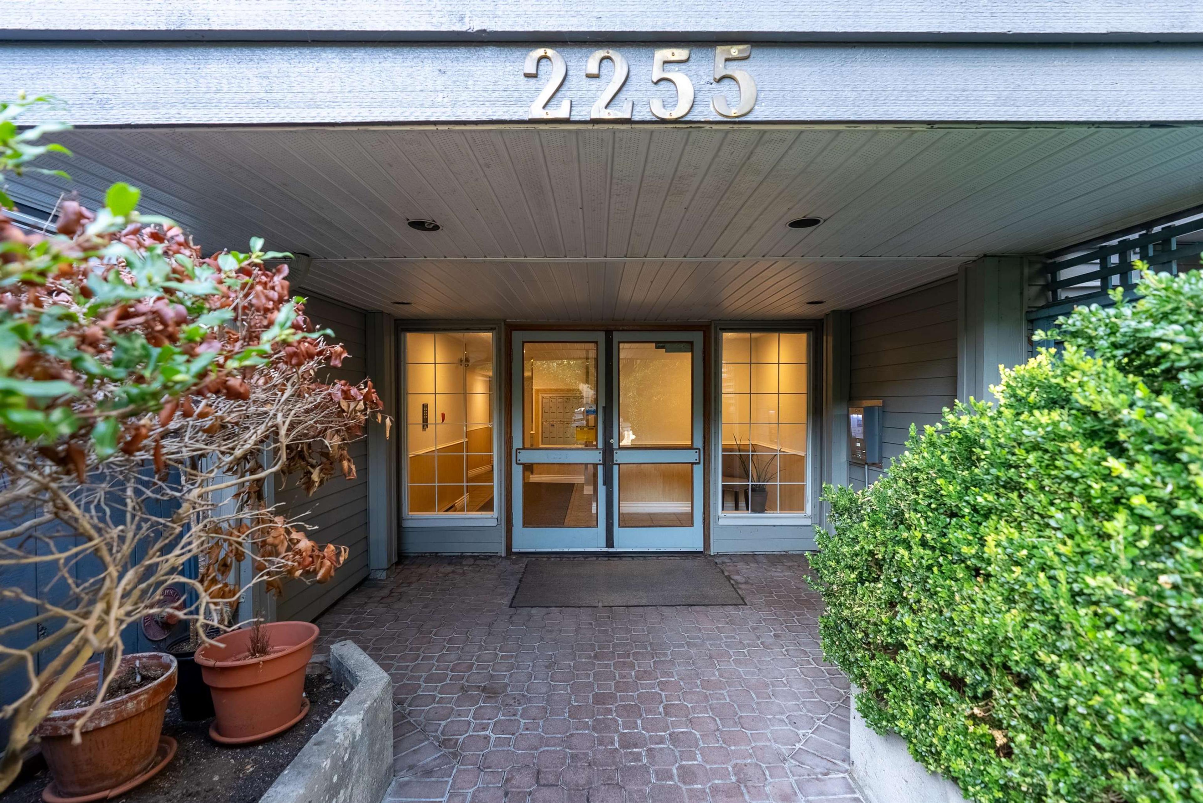 2255 Eton Street, Vancouver - Exteriors - Photo 1