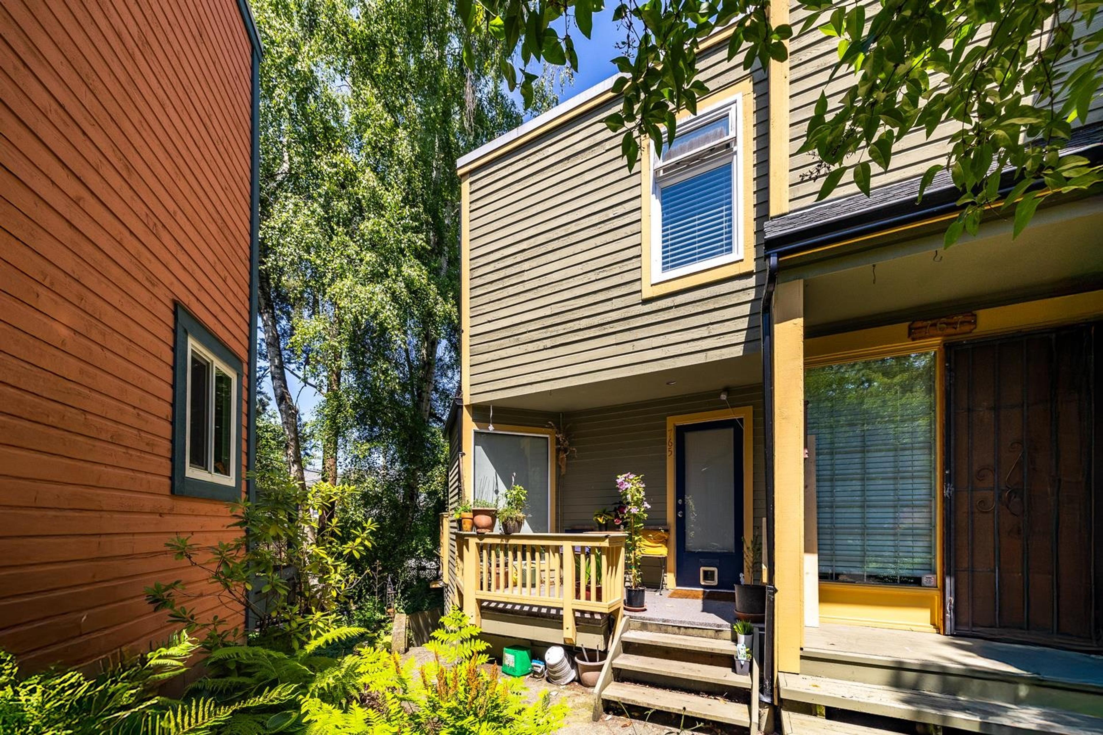 765 Keefer Street, Vancouver - Exteriors - Photo 1