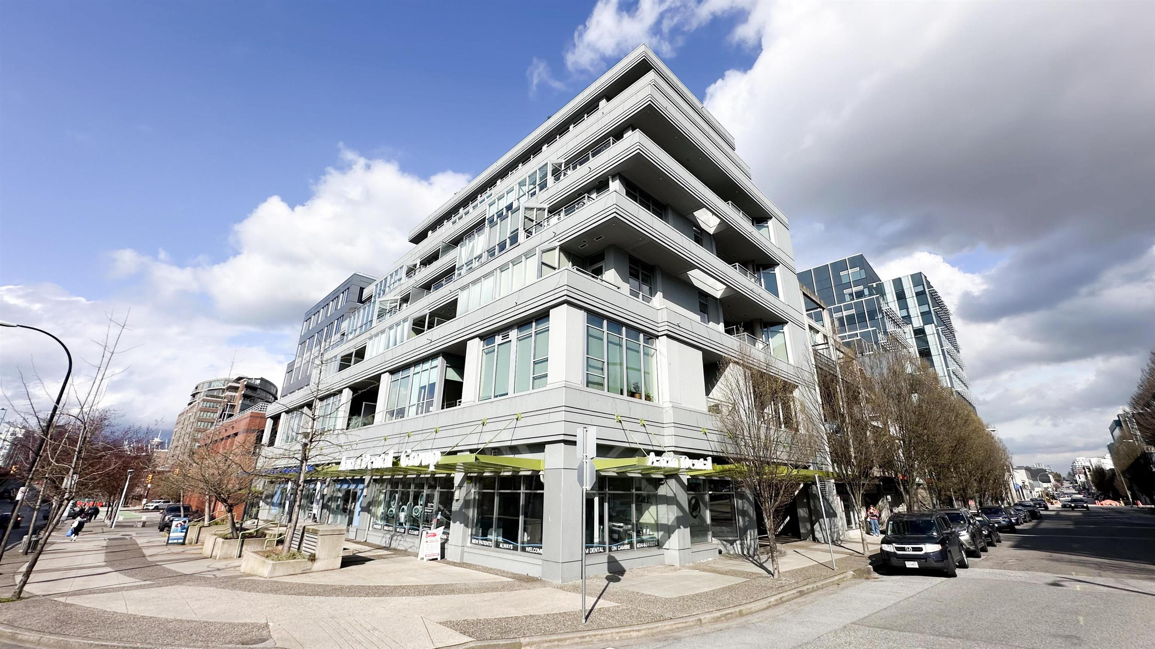 495 W 6th Avenue, Vancouver - Exteriors - Photo 1