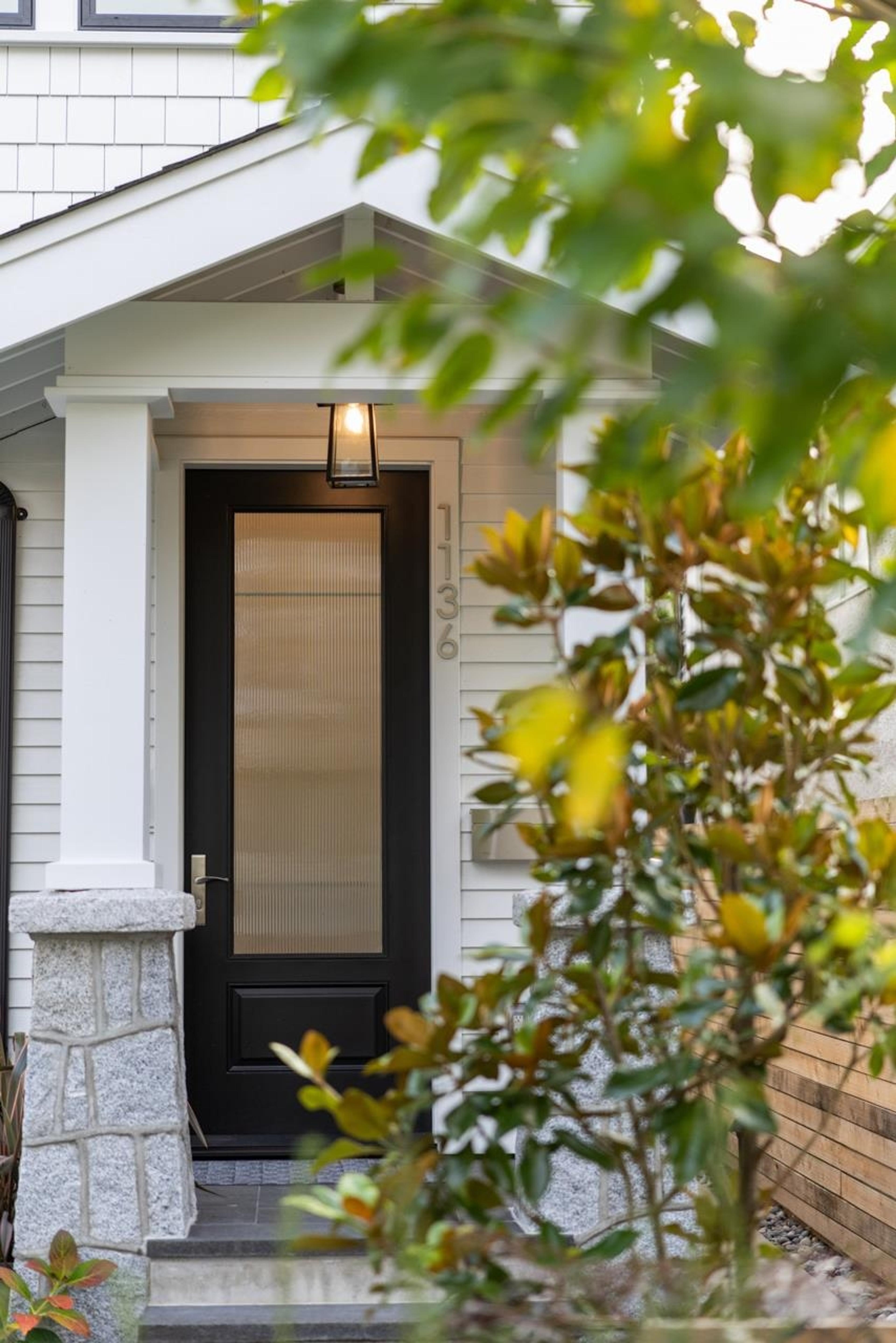 1138 E 26th Avenue, Vancouver - Exteriors - Photo 3