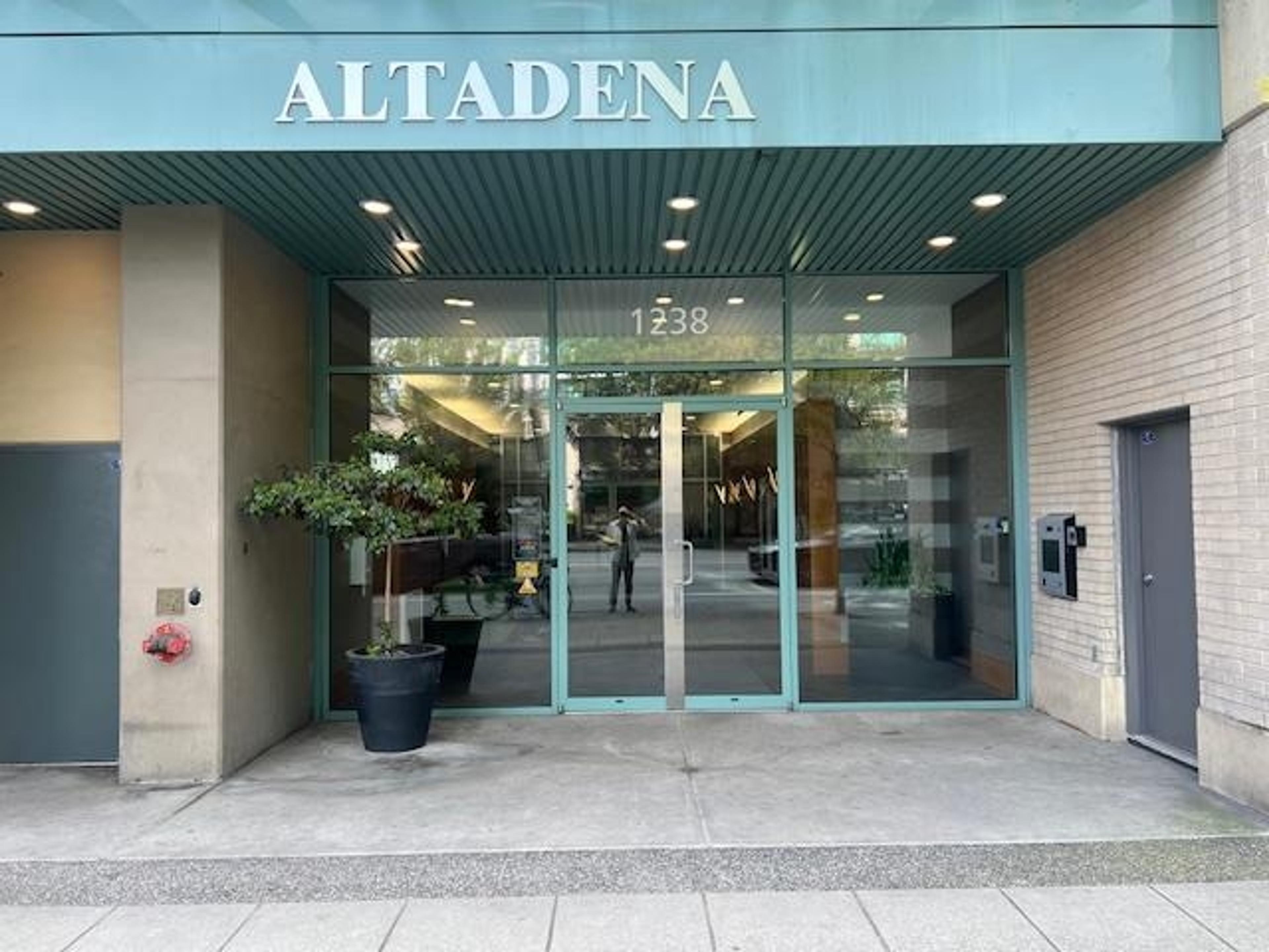 1238 Burrard Street, Vancouver - Exteriors - Photo 3