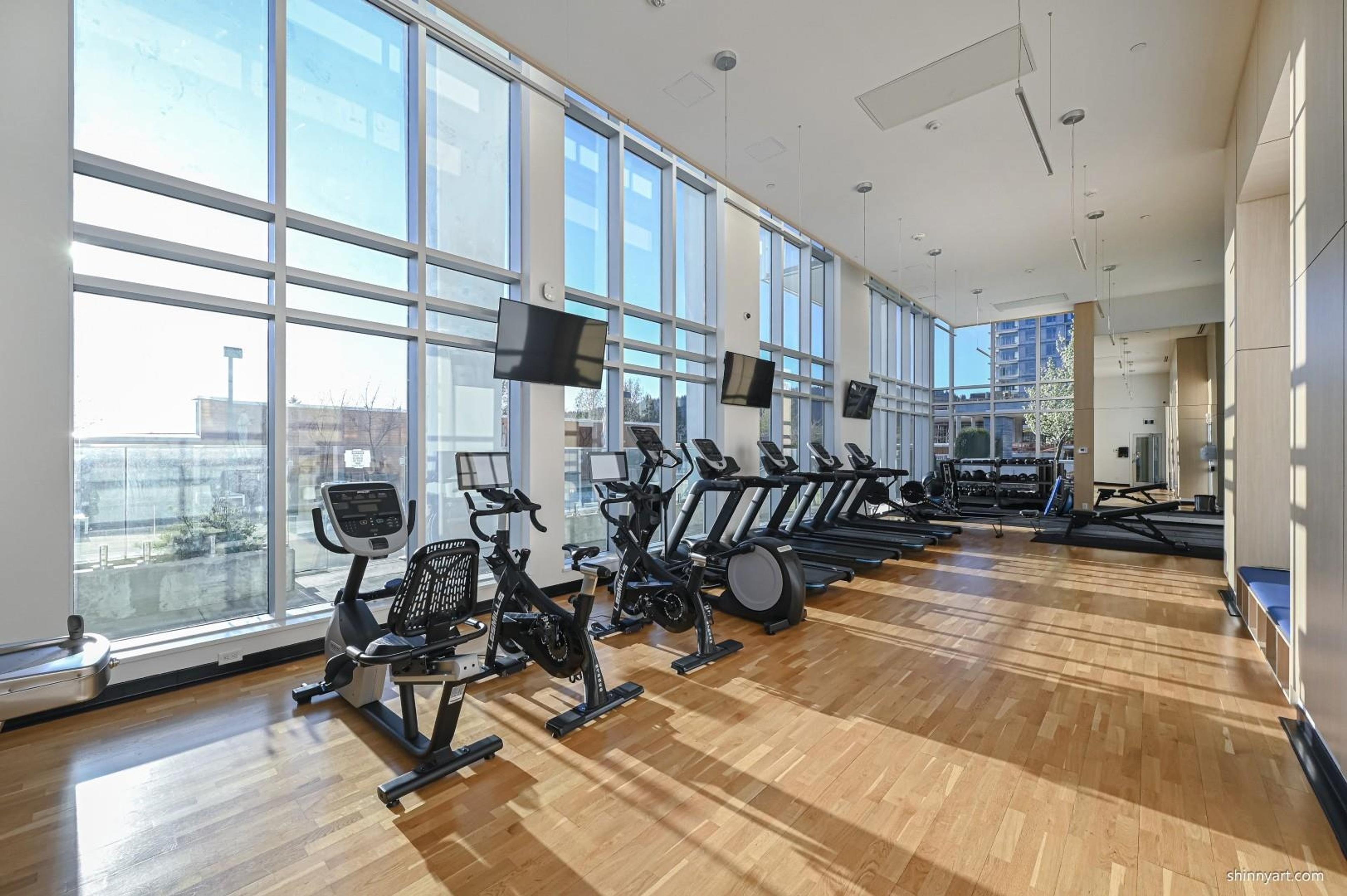 652 Whiting Way, Coquitlam - Exteriors - Photo 2