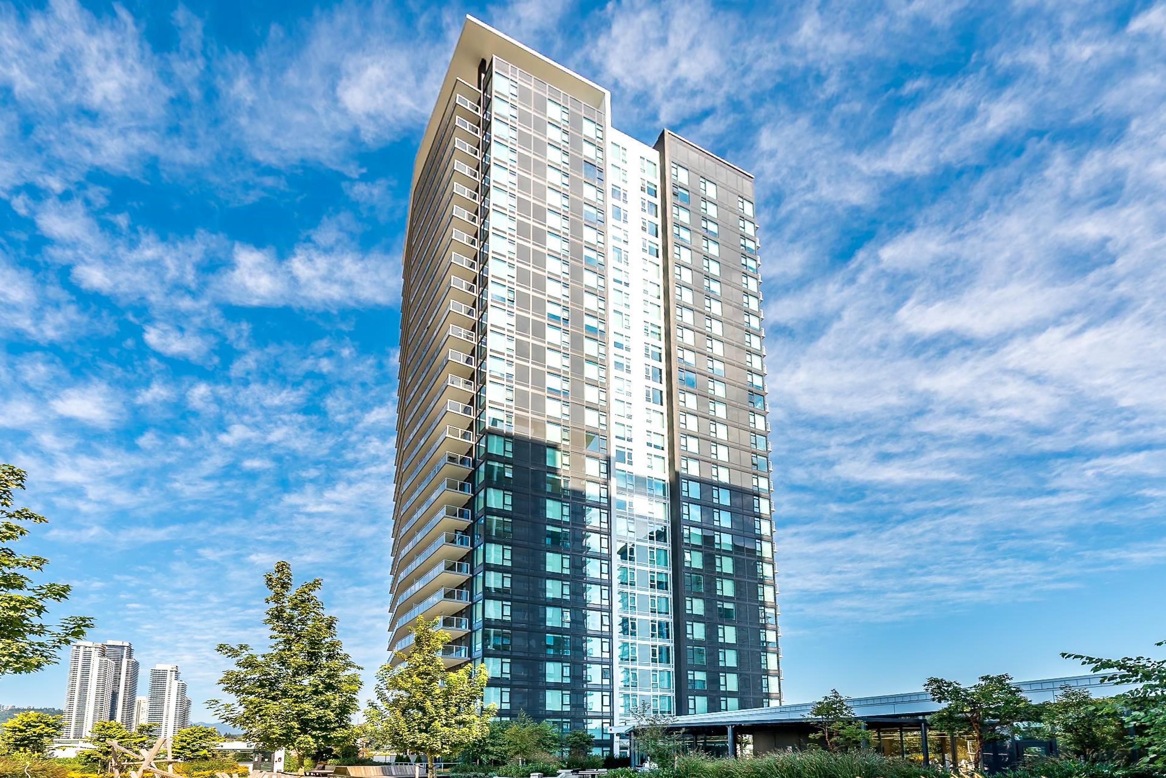 318 Alderson Avenue, Coquitlam - Exteriors - Photo 3