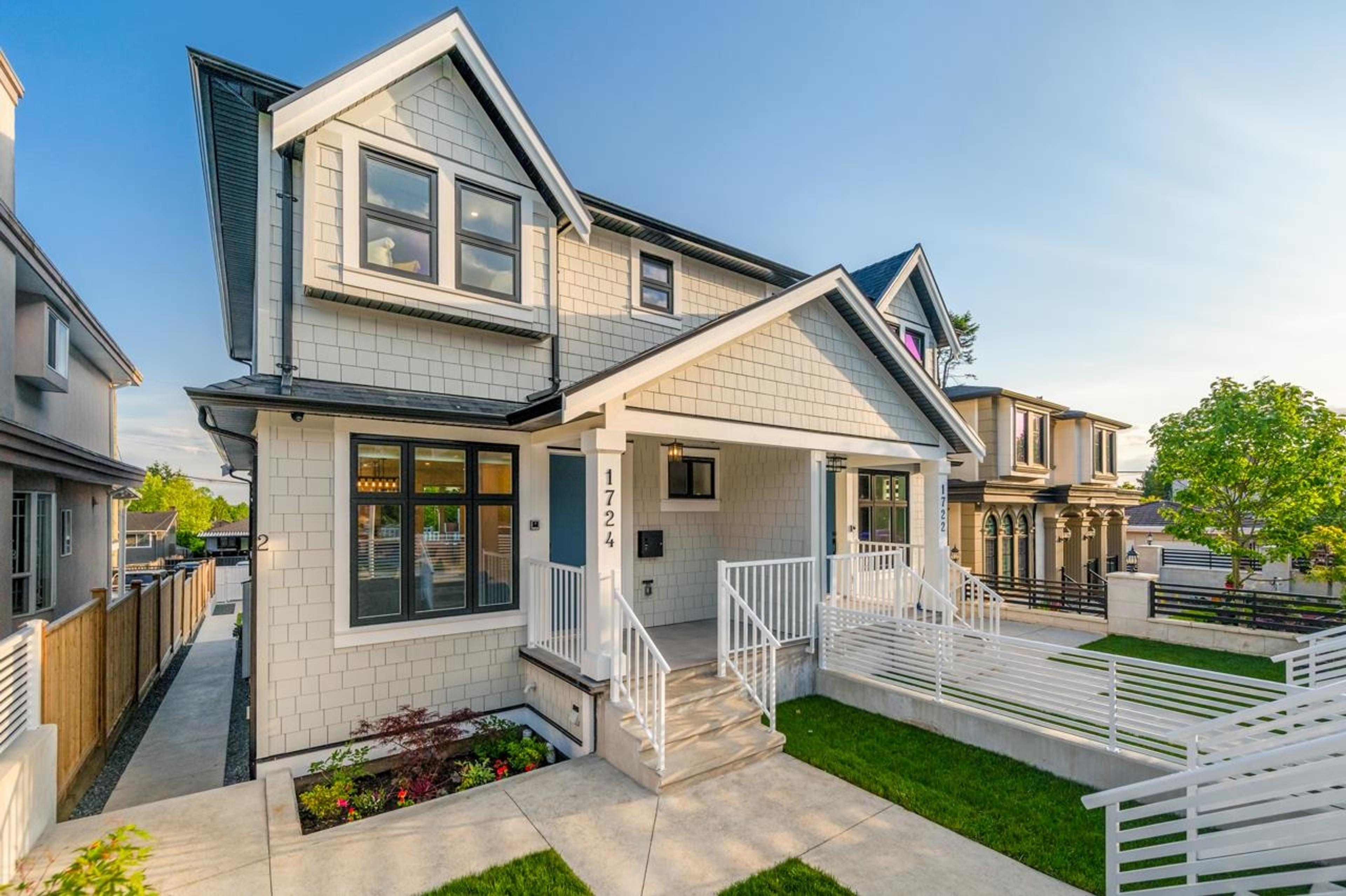 1724 E 64th Avenue, Vancouver - Exteriors - Photo 1