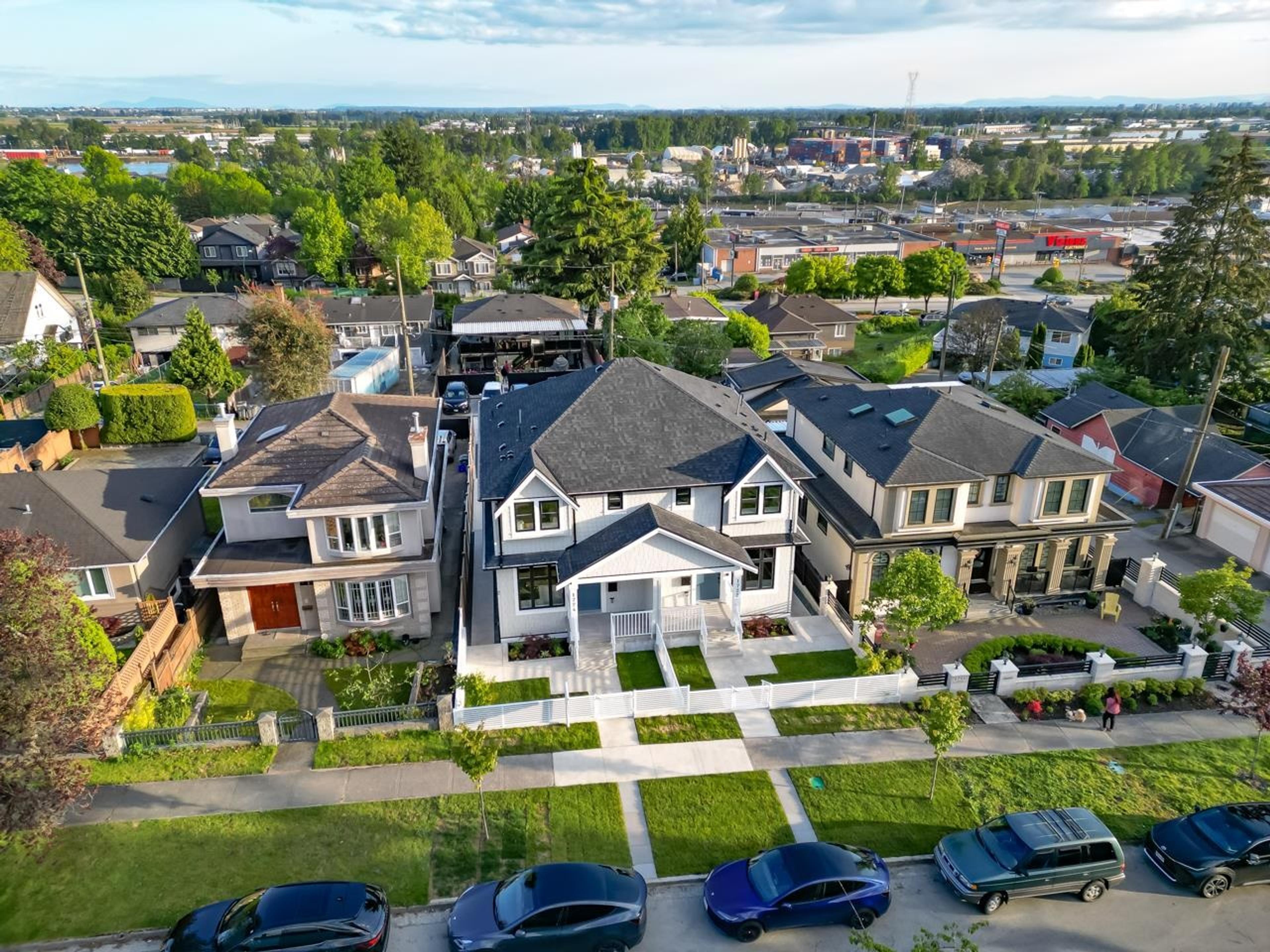 1724 E 64th Avenue, Vancouver - Exteriors - Drone/Aerial View, Full Complex View - Photo 5