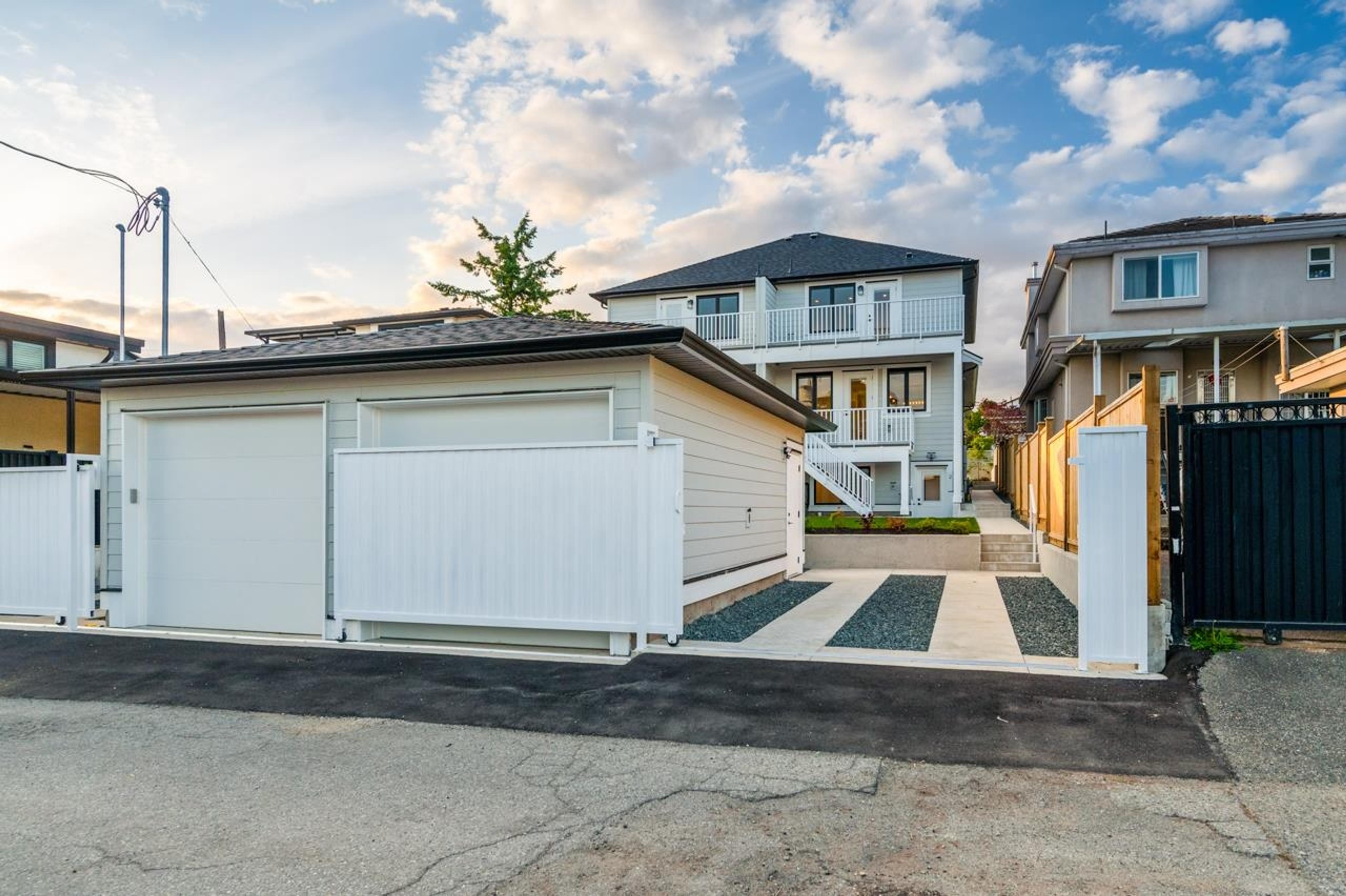 1724 E 64th Avenue, Vancouver - Exteriors - Photo 6