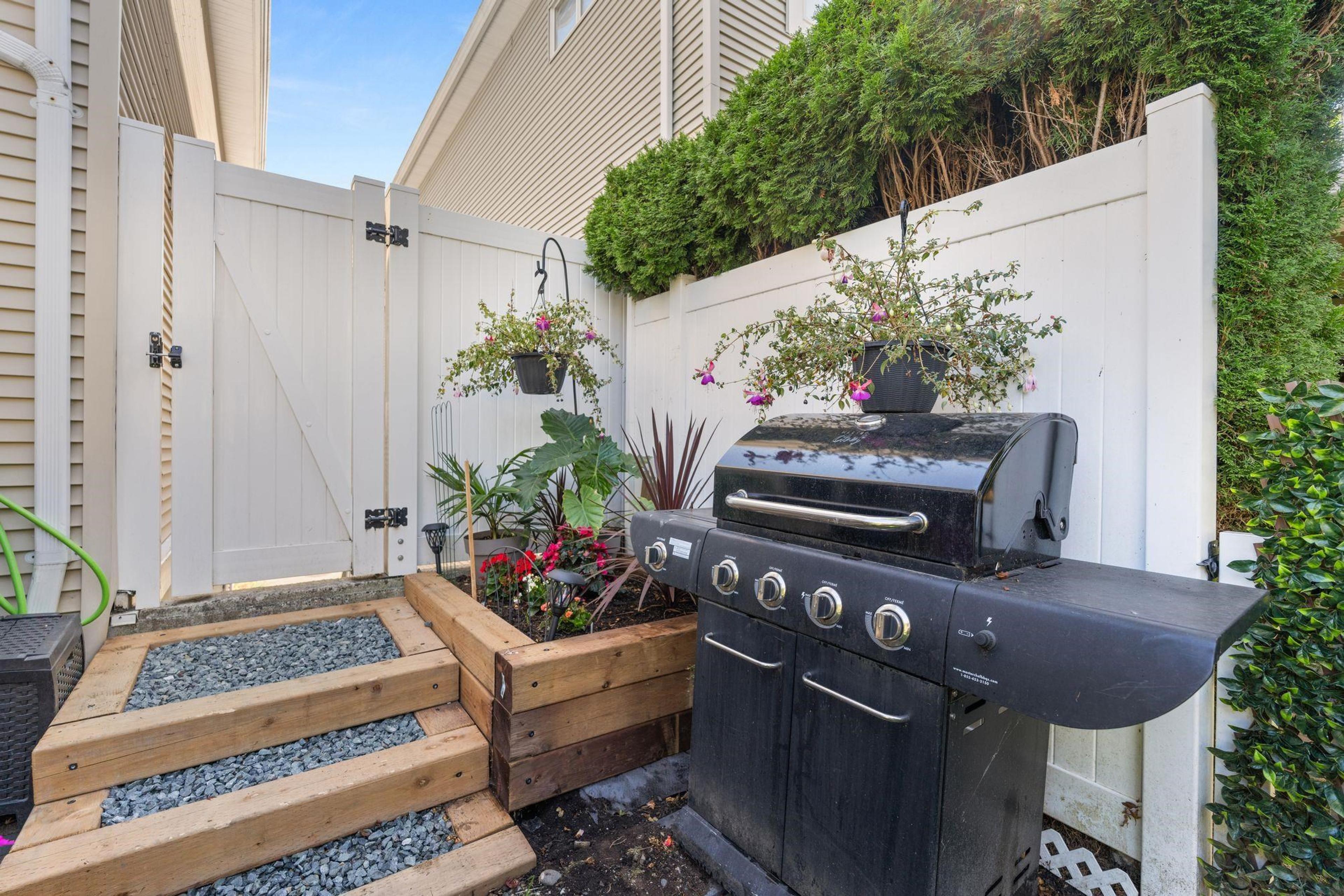 6450 199 Street, Langley - Exteriors - Photo 4