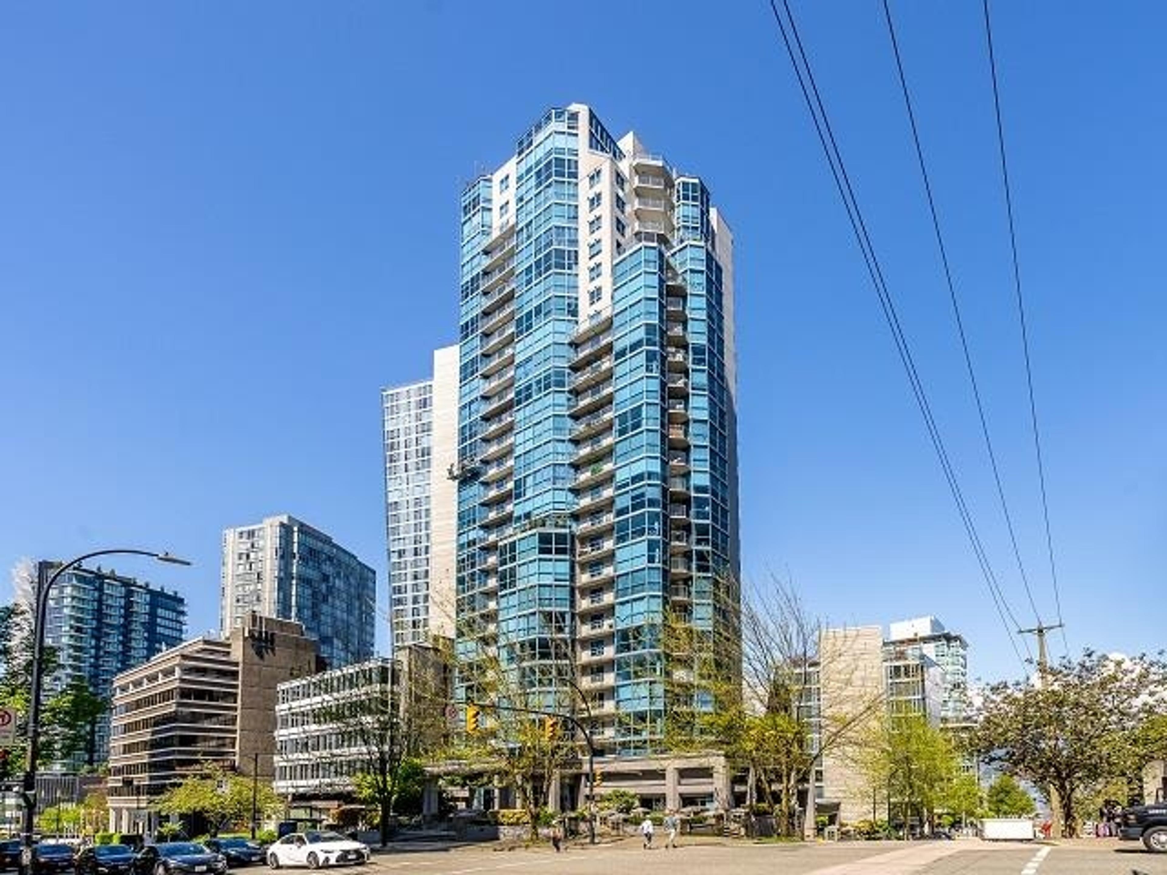 1415 W Georgia Street, Vancouver - Exteriors - Photo 1