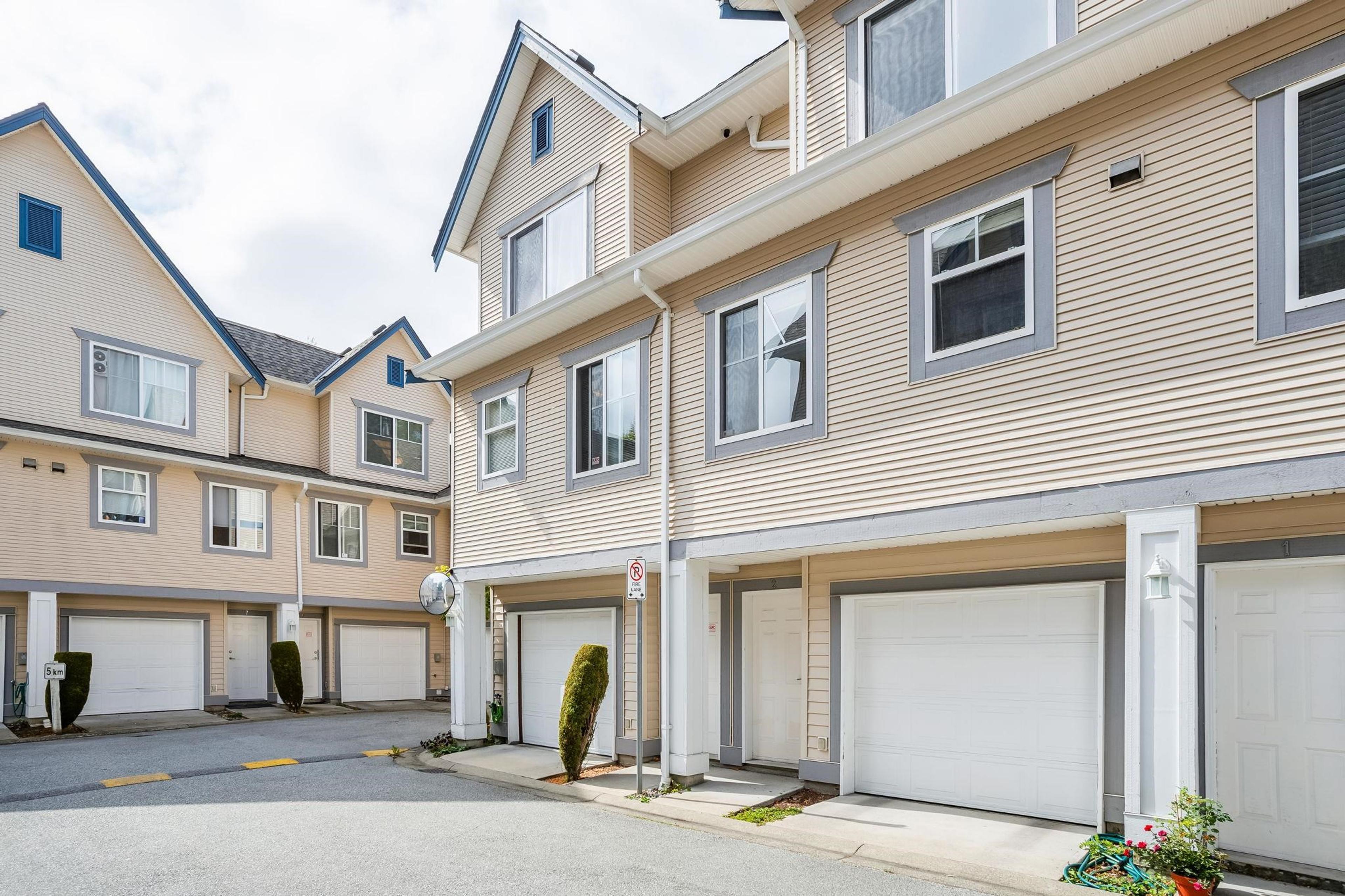 6833 Livingstone Place, Richmond - Exteriors - Full Complex View - Photo 1