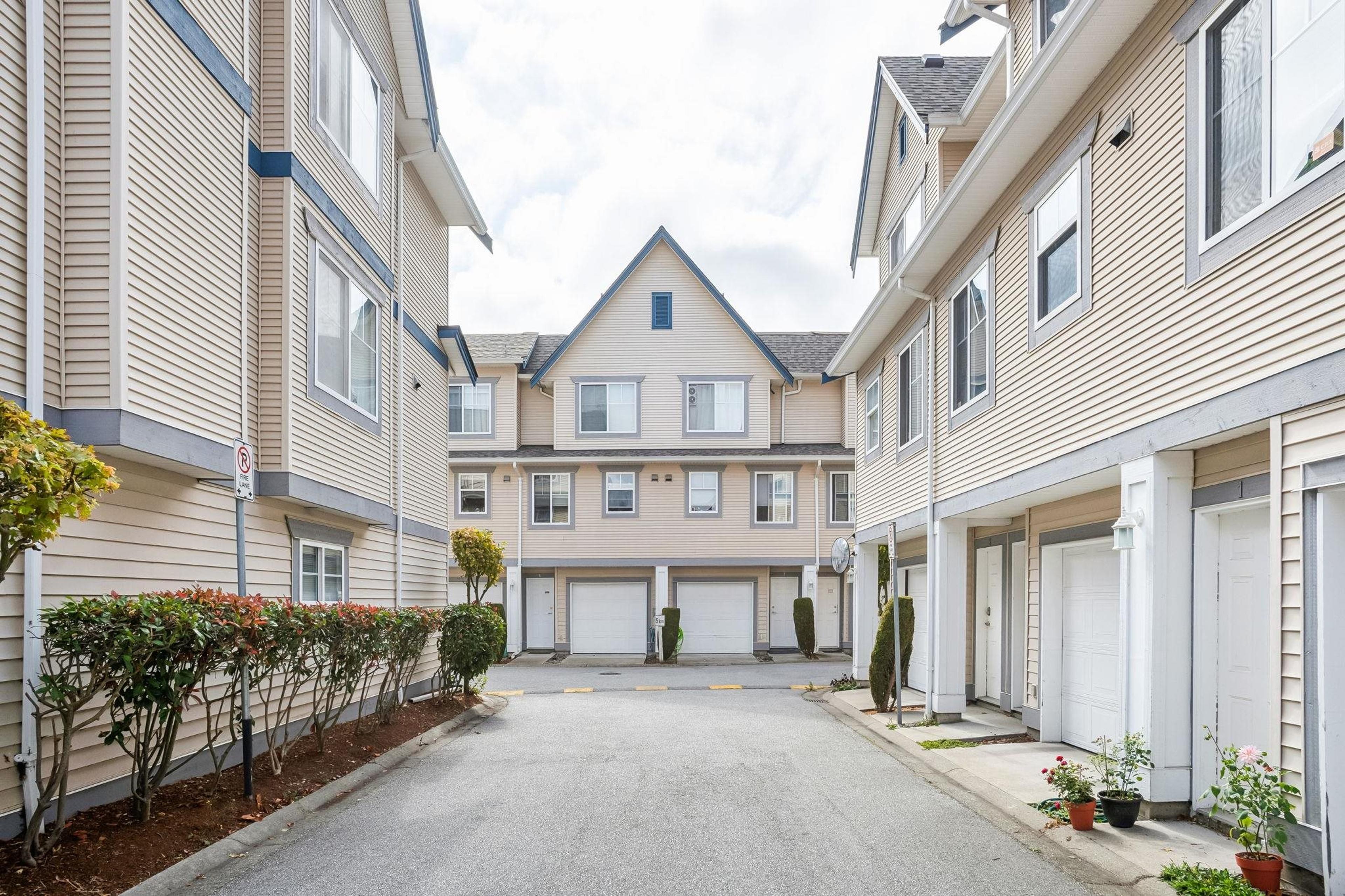 6833 Livingstone Place, Richmond - Exteriors - Full Complex View - Photo 2