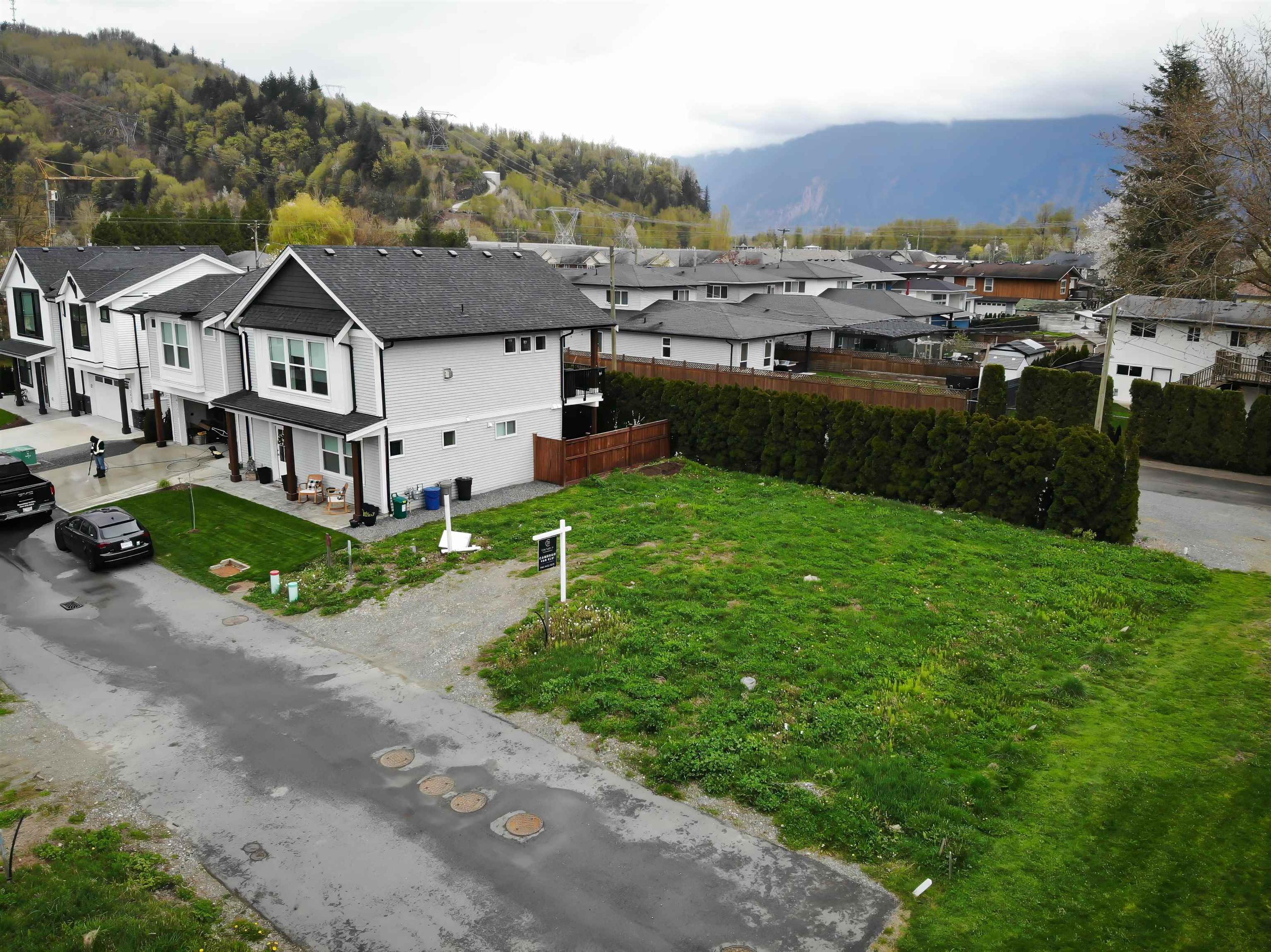 7450 Morrow Road, Agassiz - Exteriors - Photo 4