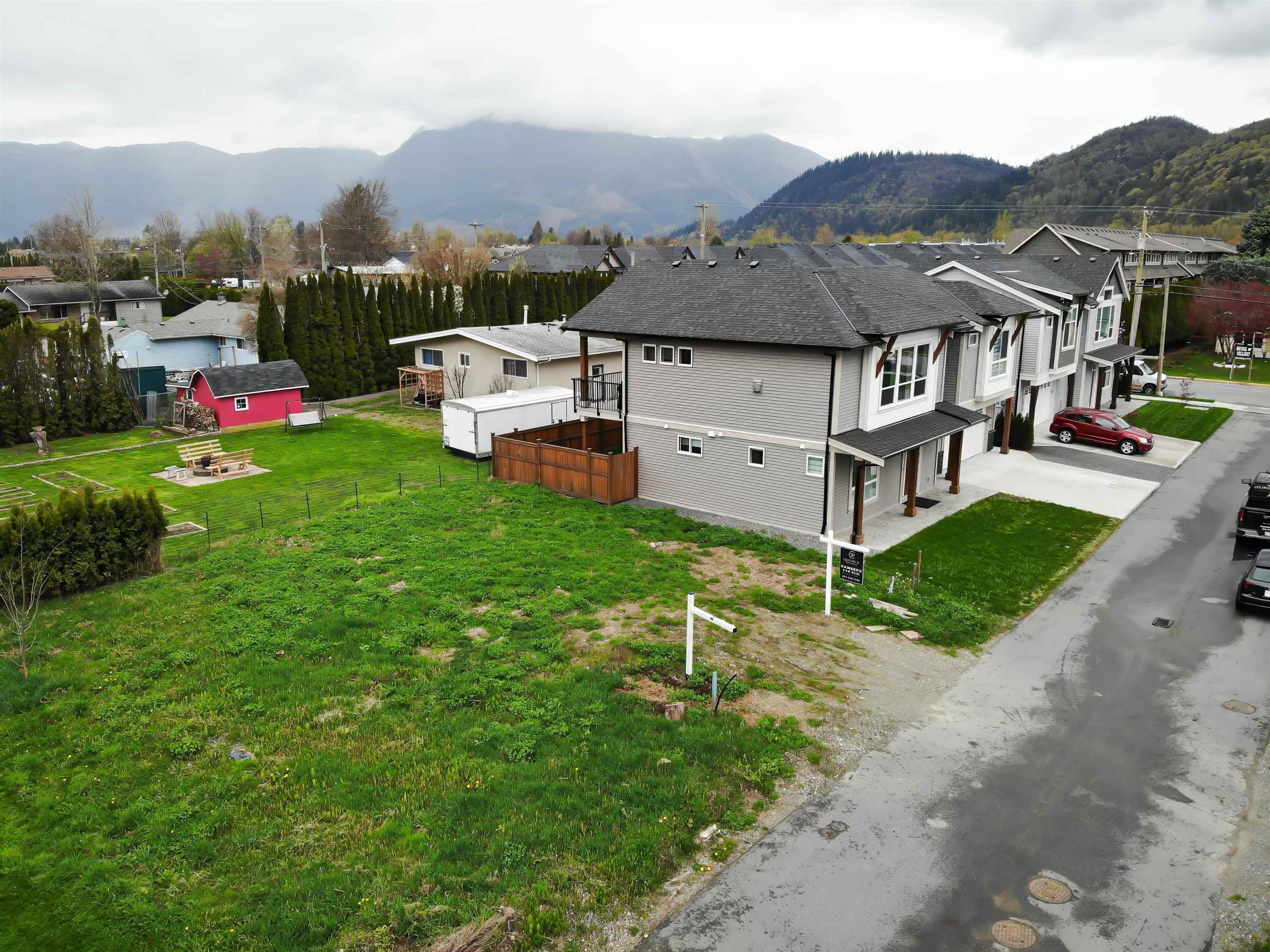 7450 Morrow Road, Agassiz - Exteriors - Drone/Aerial View - Photo 5