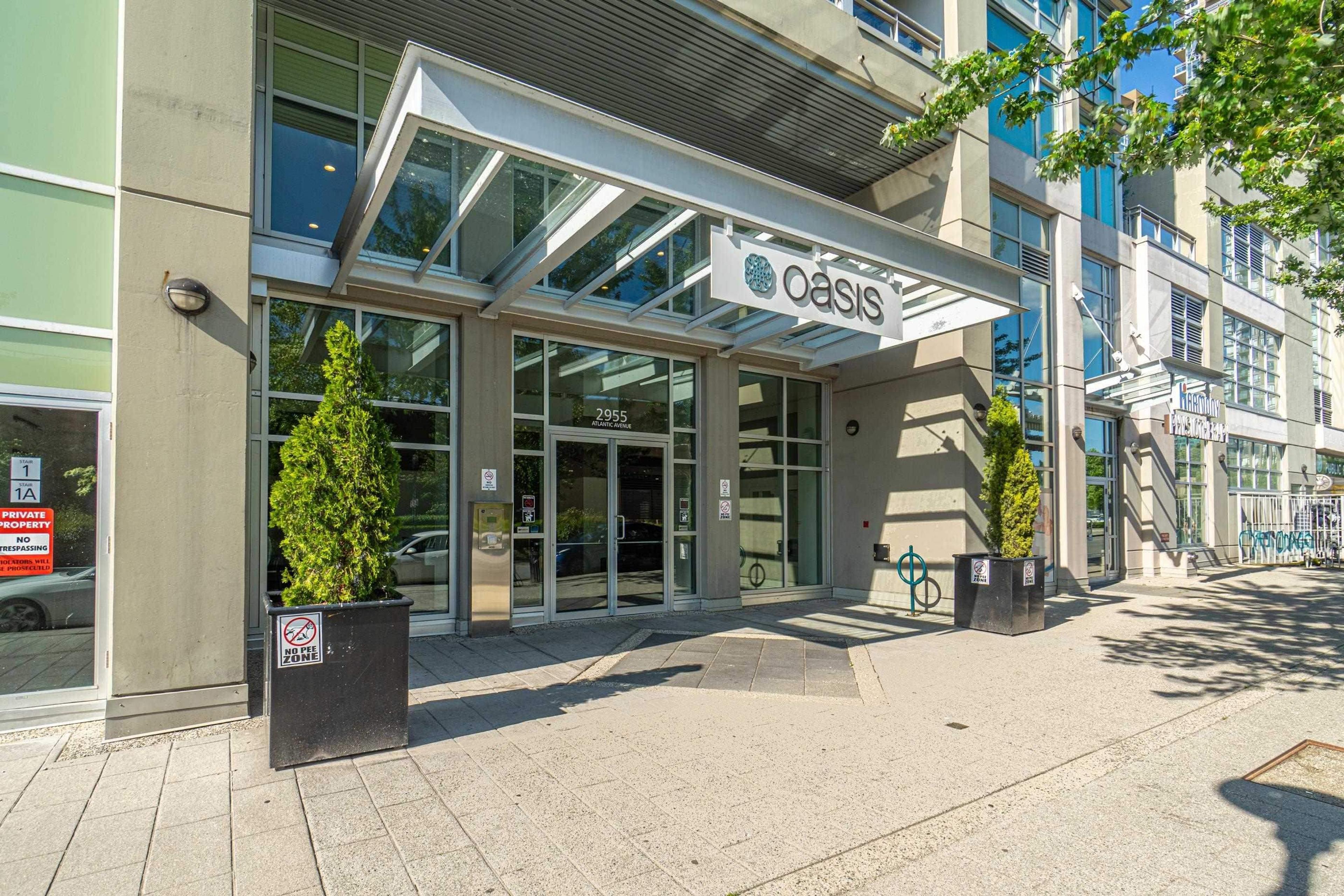 2955 Atlantic Avenue, Coquitlam - Exteriors - Photo 2