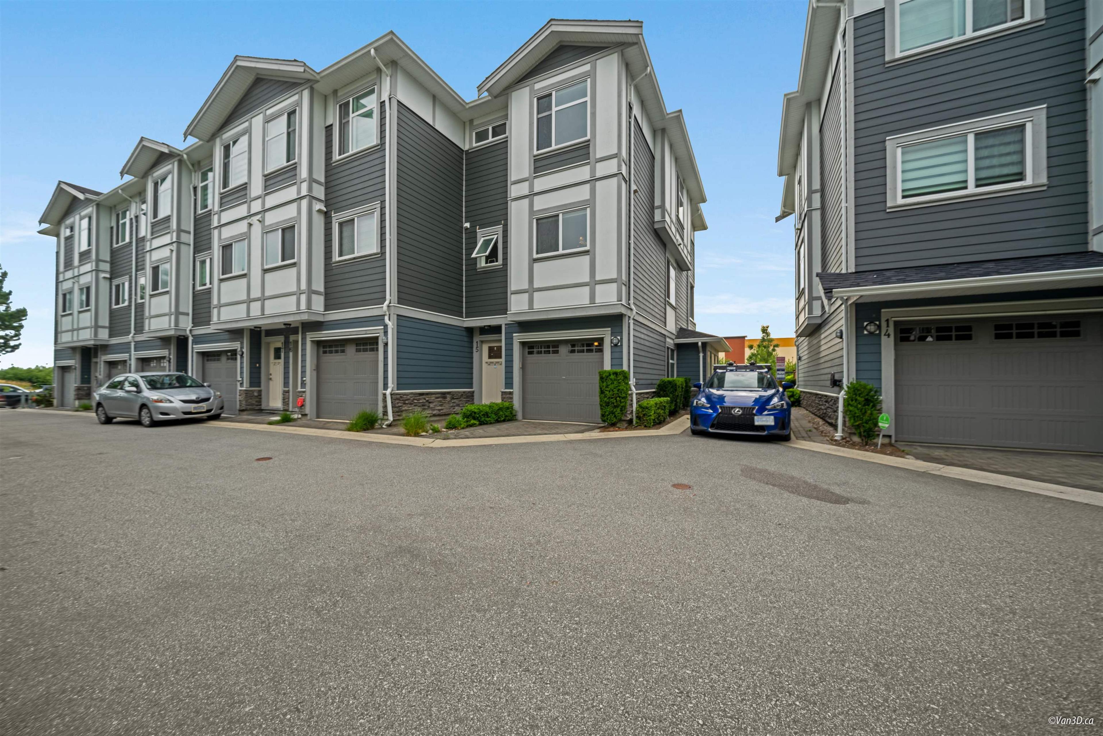 9560 Alexandra Road, Richmond - Exteriors - Full Complex View - Photo 2