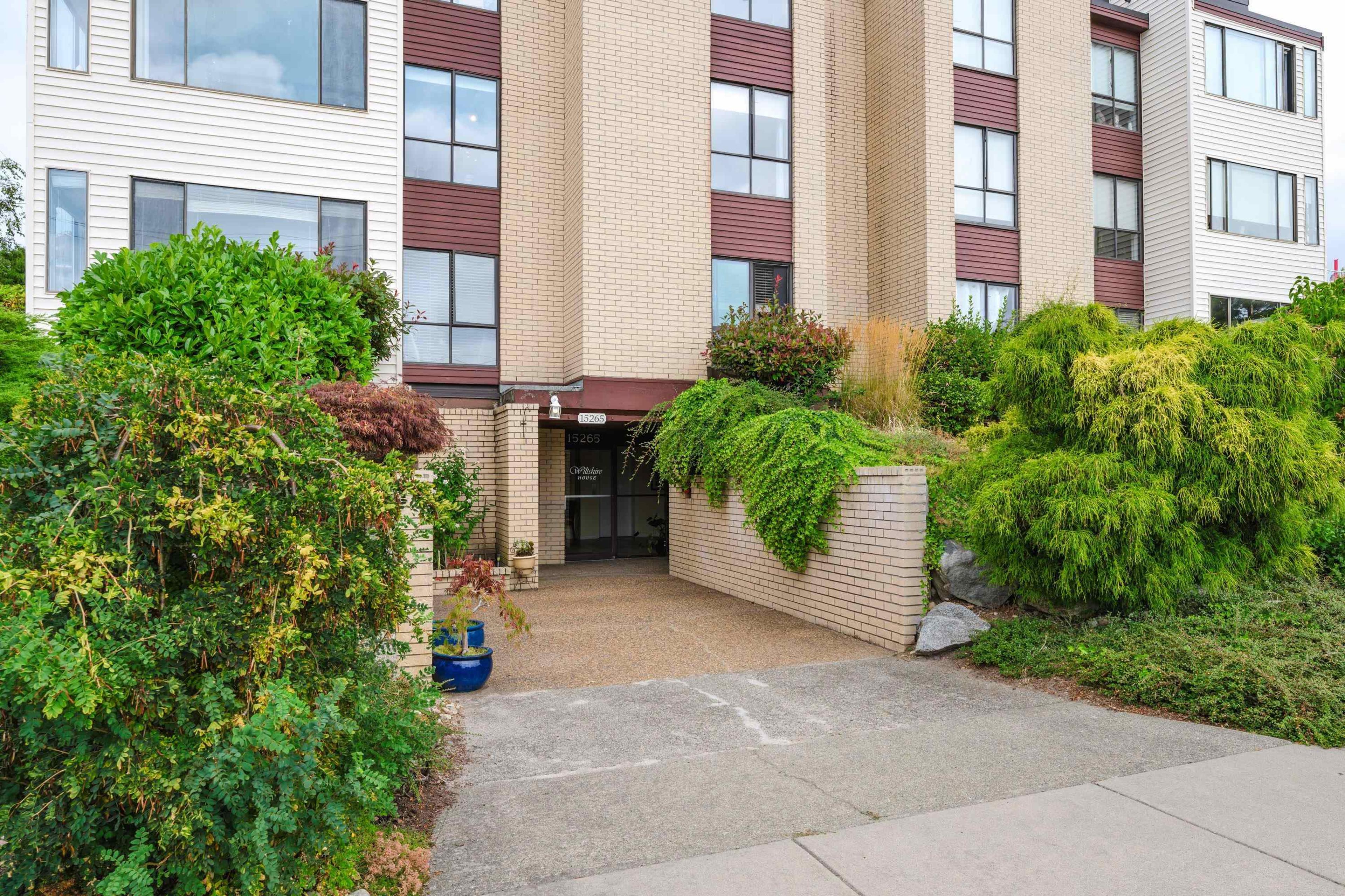 15265 Roper Avenue, White Rock - Exteriors - Photo 2