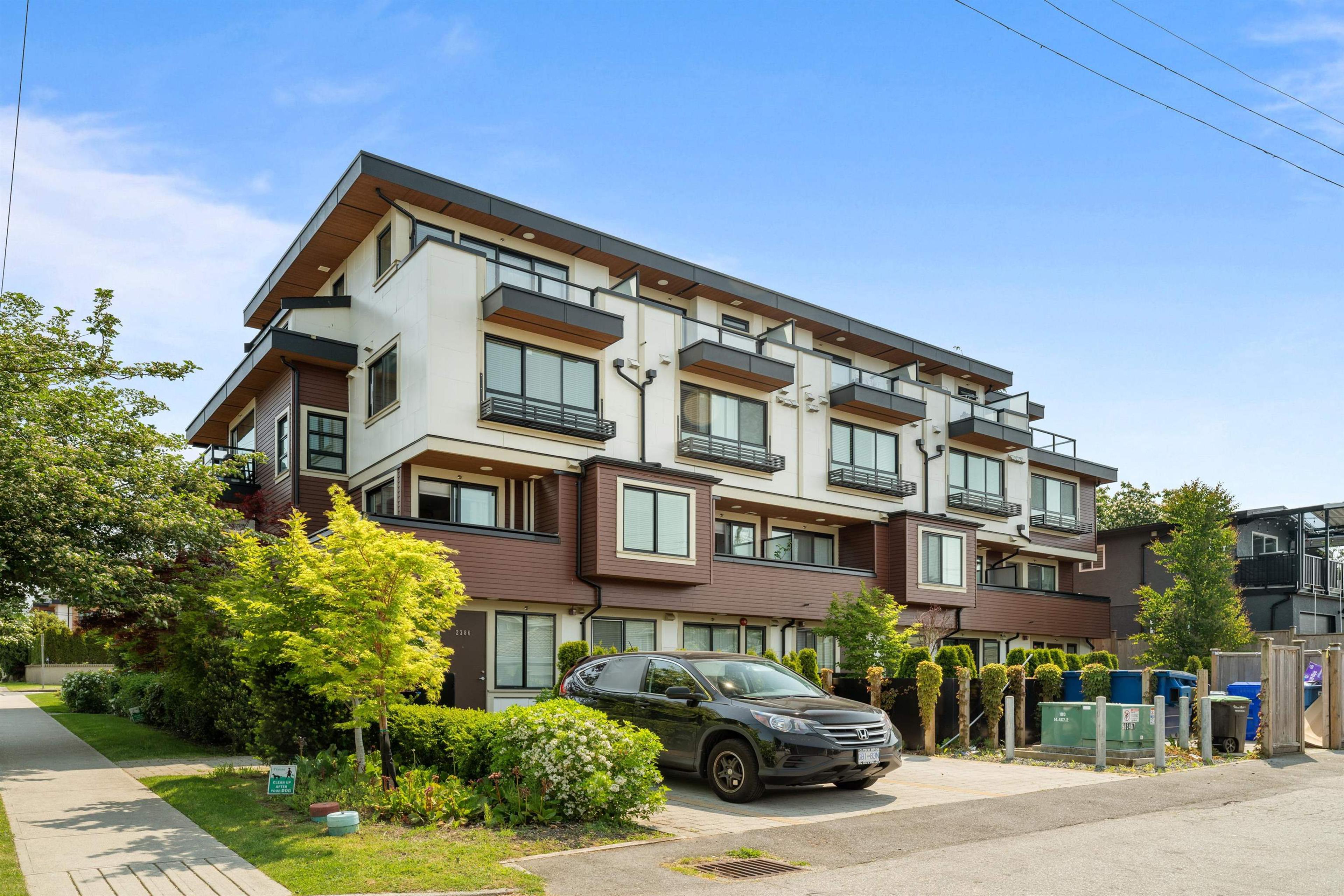 2388 E 34th Avenue, Vancouver - Exteriors - Full Complex View - Photo 4