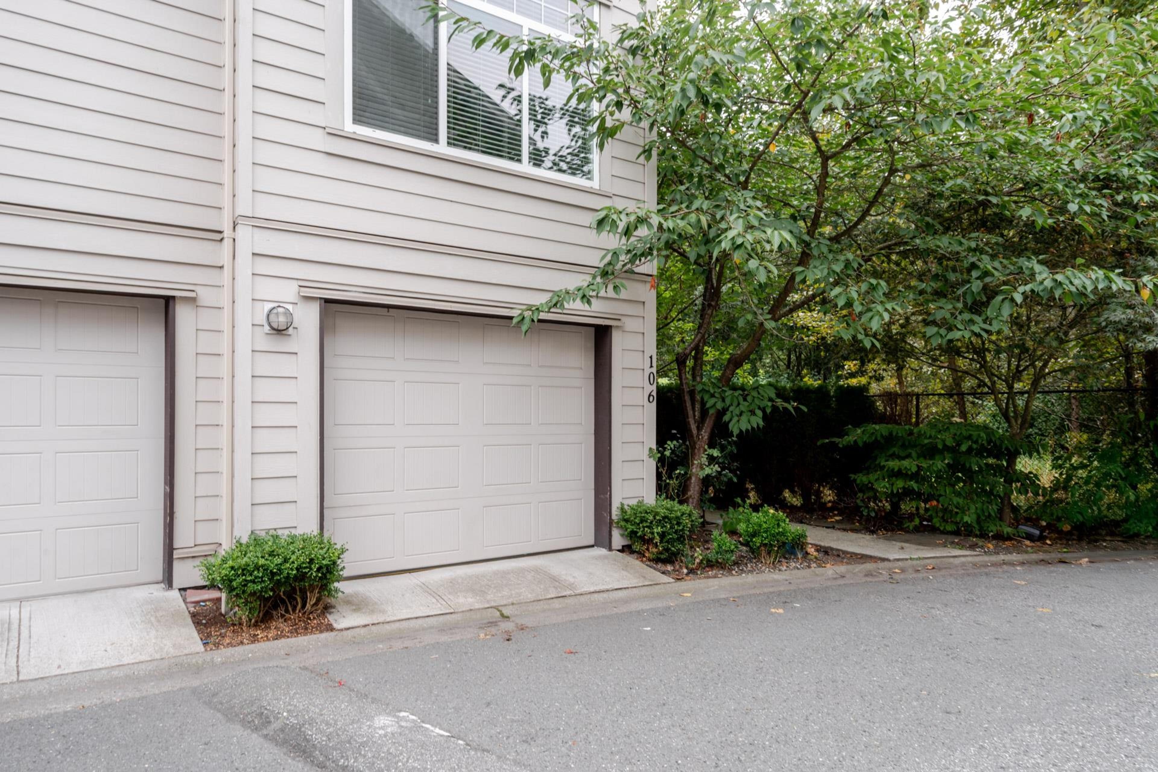 15399 Guildford Drive, Surrey - Exteriors - Photo 2