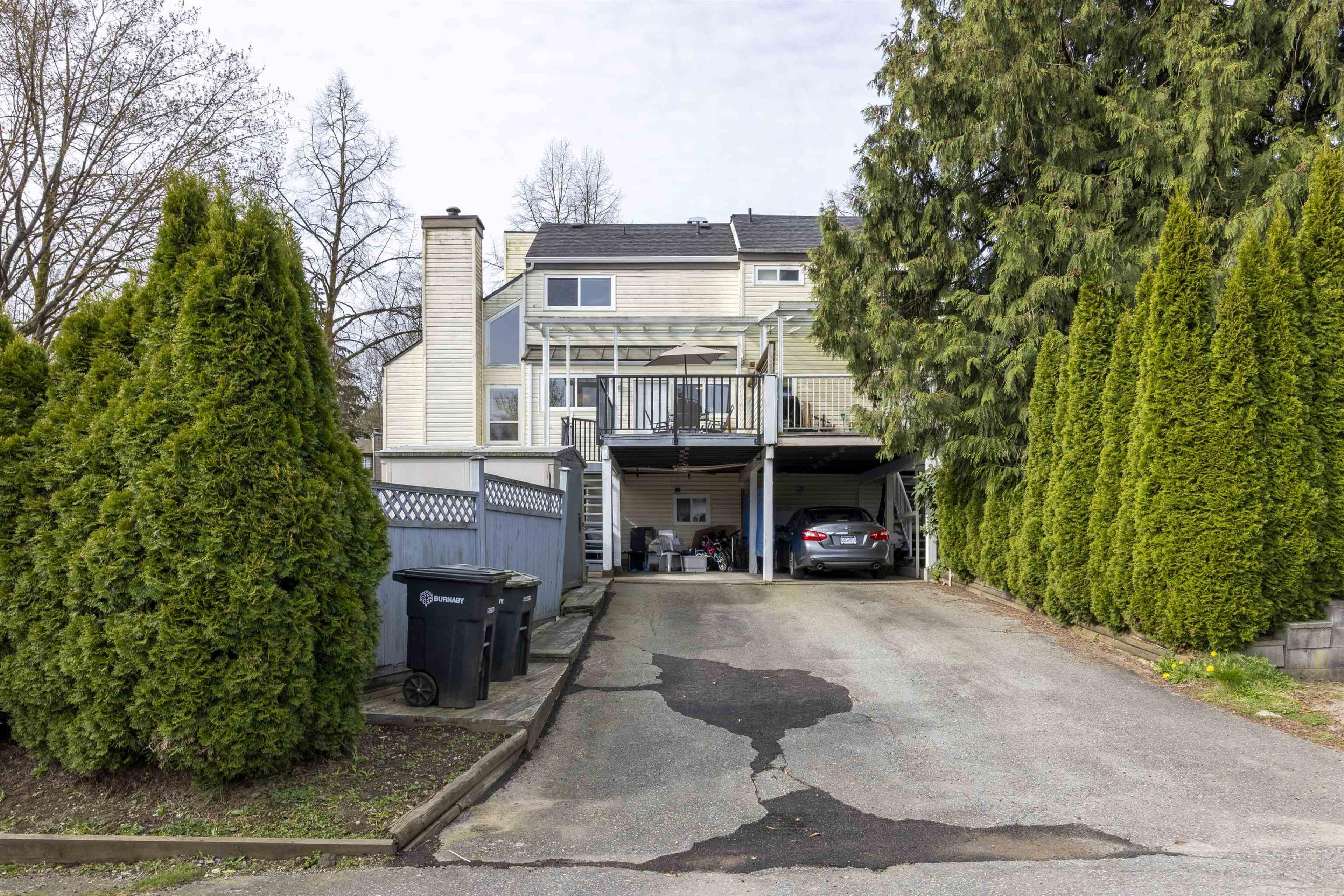 5602 Claude Avenue, Burnaby - Exteriors - Photo 2
