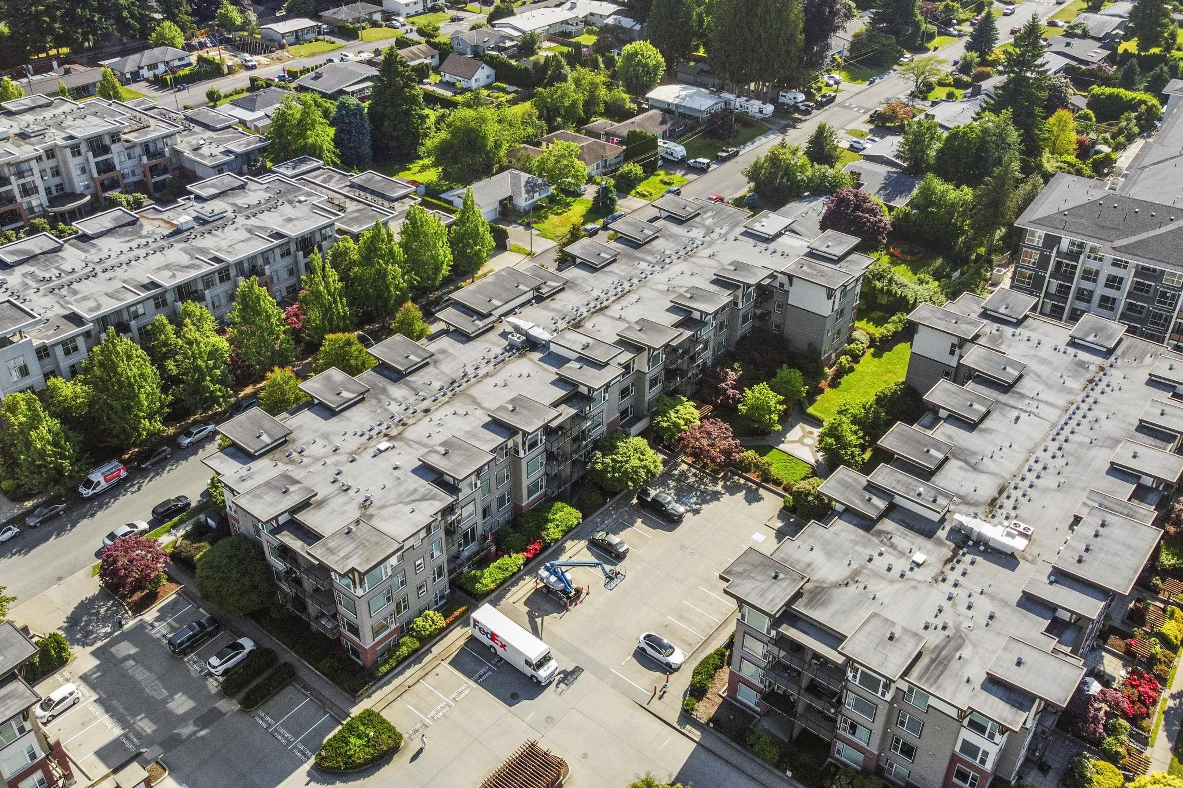 33539 Holland Avenue, Abbotsford - Exteriors - Full Complex View, Drone/Aerial View - Photo 5