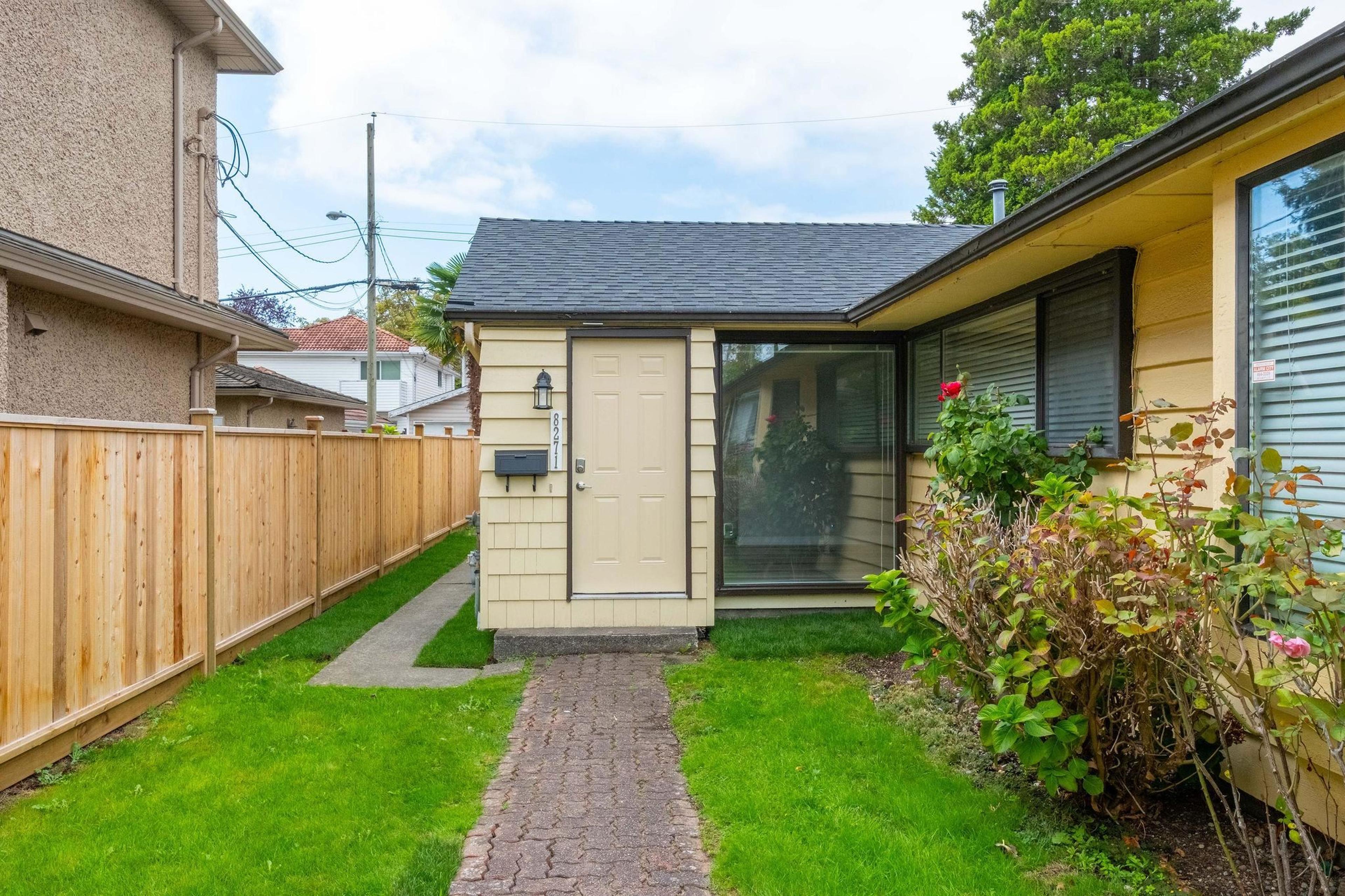 8271 Laurel Street, Vancouver - Exteriors - Photo 1