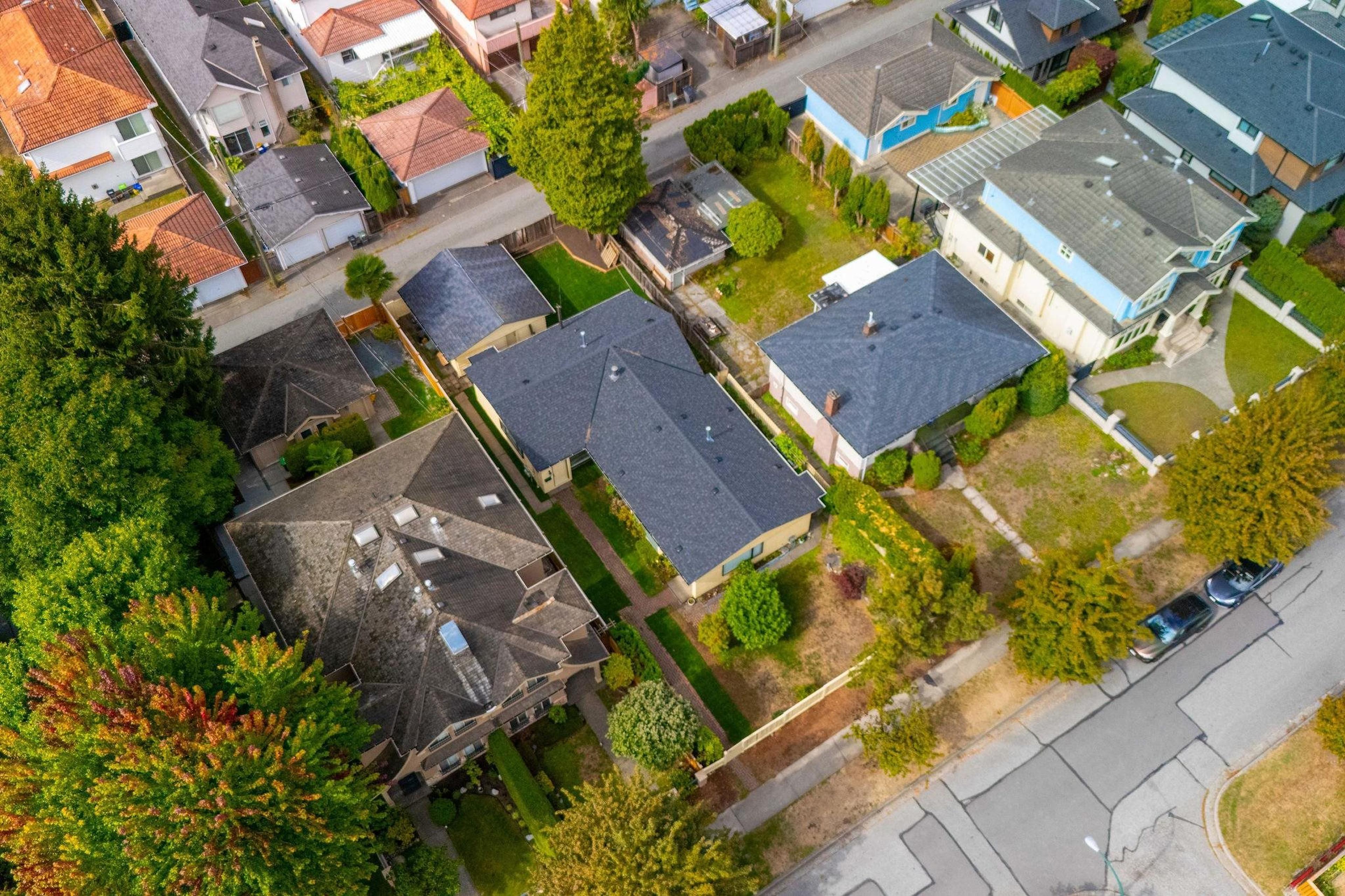 8271 Laurel Street, Vancouver - Exteriors - Drone/Aerial View, Full Complex View - Photo 5