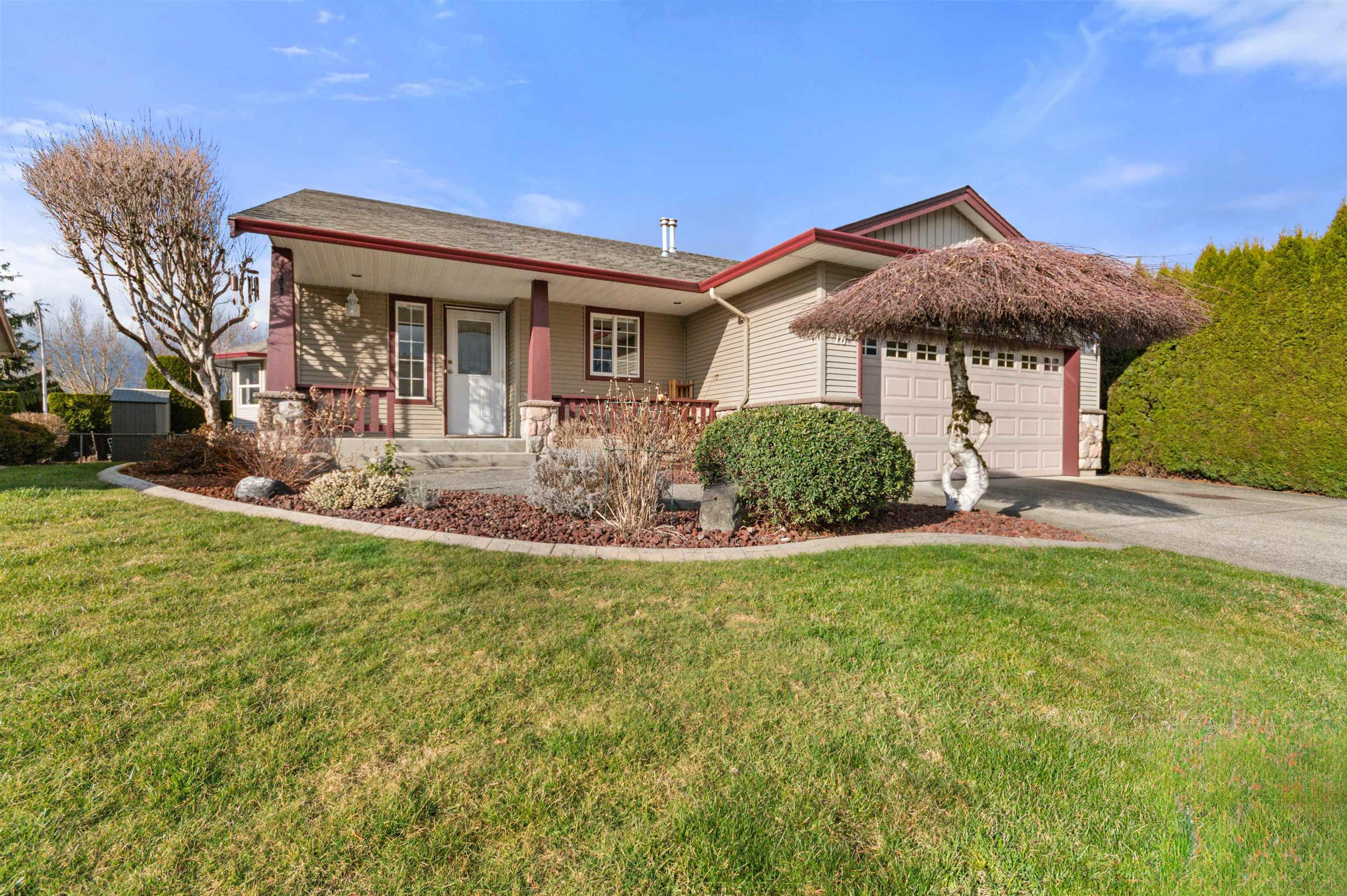 7330 Elm Road, Agassiz - Exteriors - Photo 5