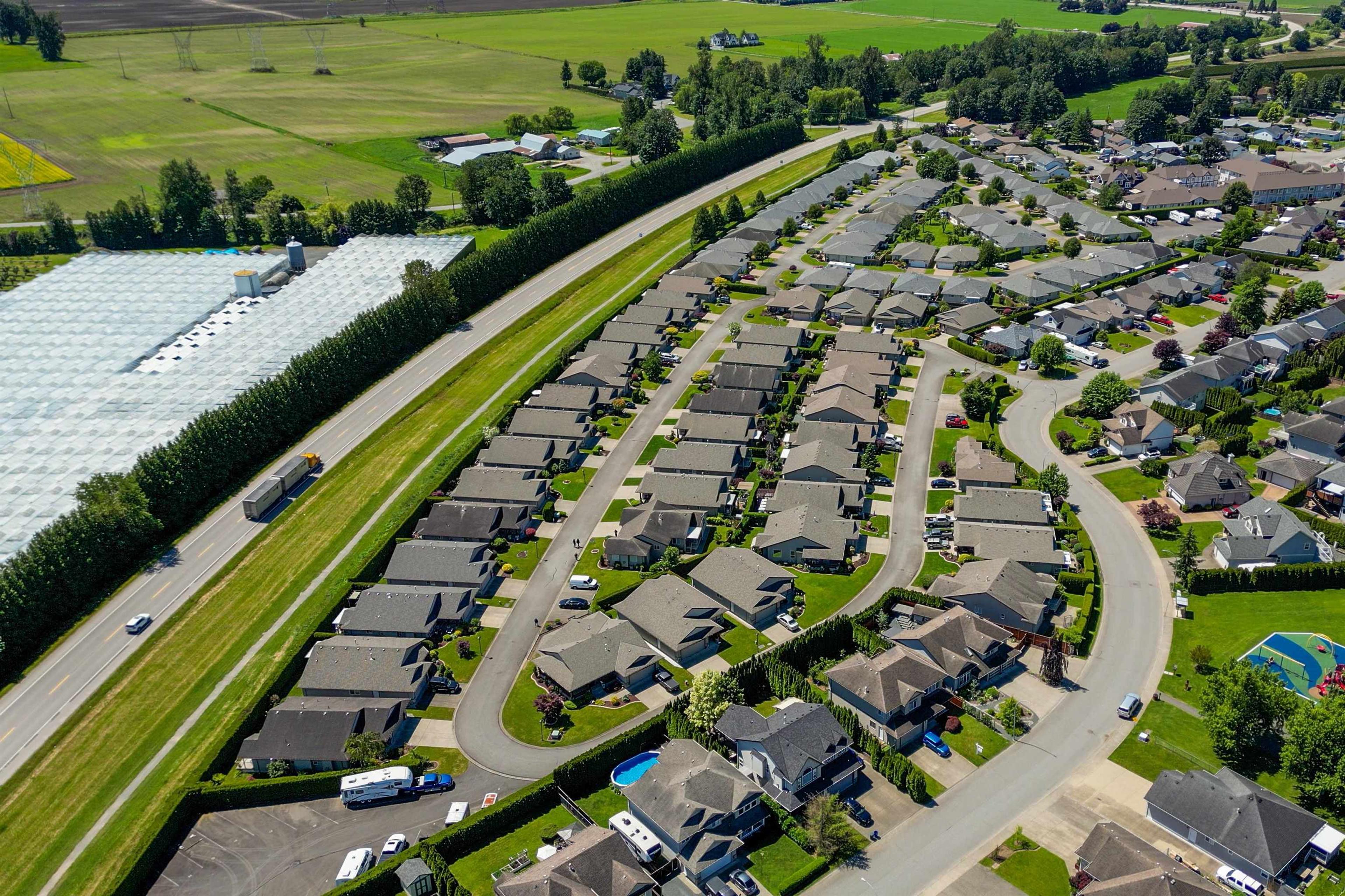 7330 Elm Road, Agassiz - Exteriors - Full Complex View, Drone/Aerial View - Photo 6