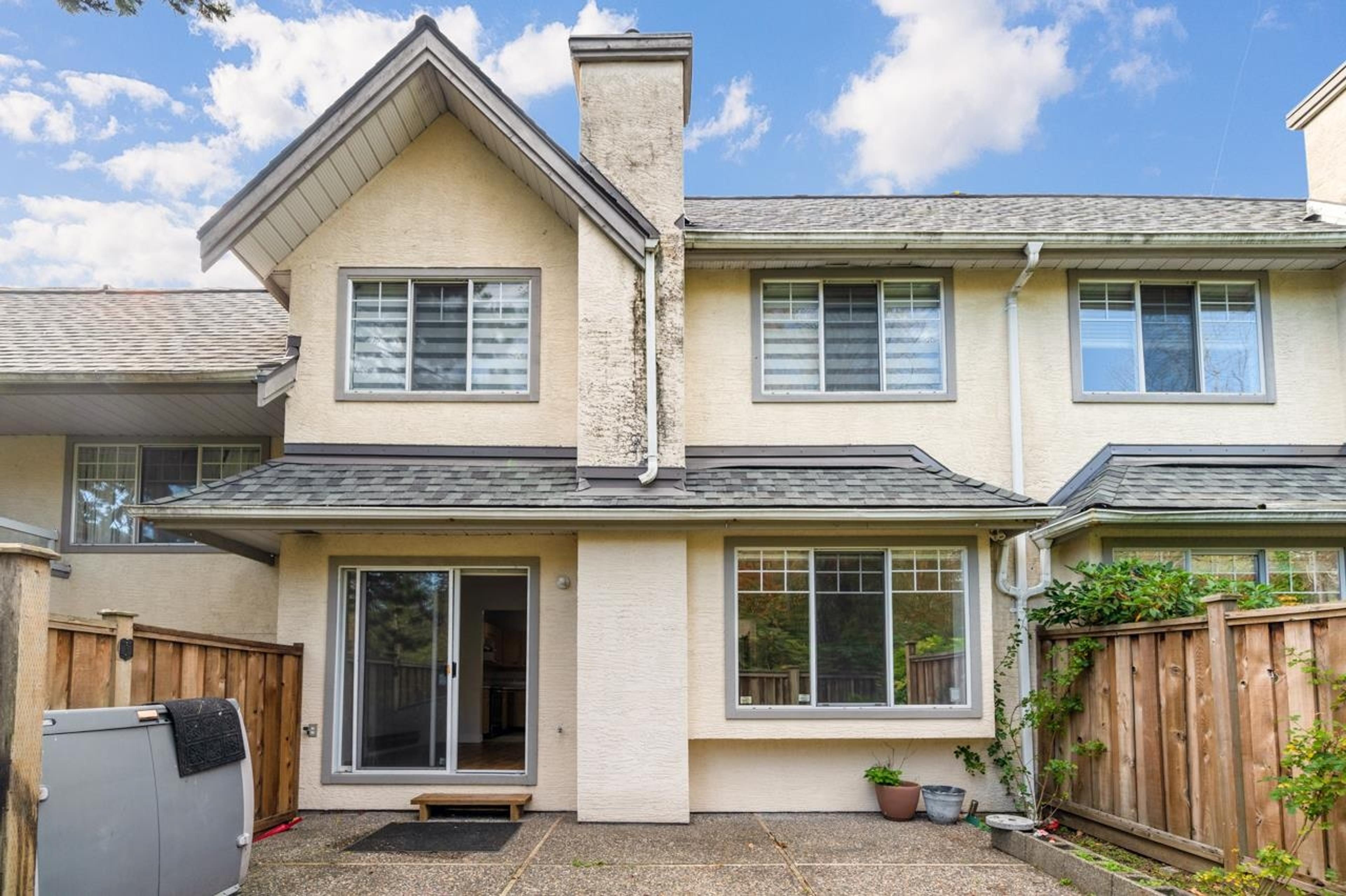 6511 Chambord Place, Vancouver - Exteriors - Photo 2