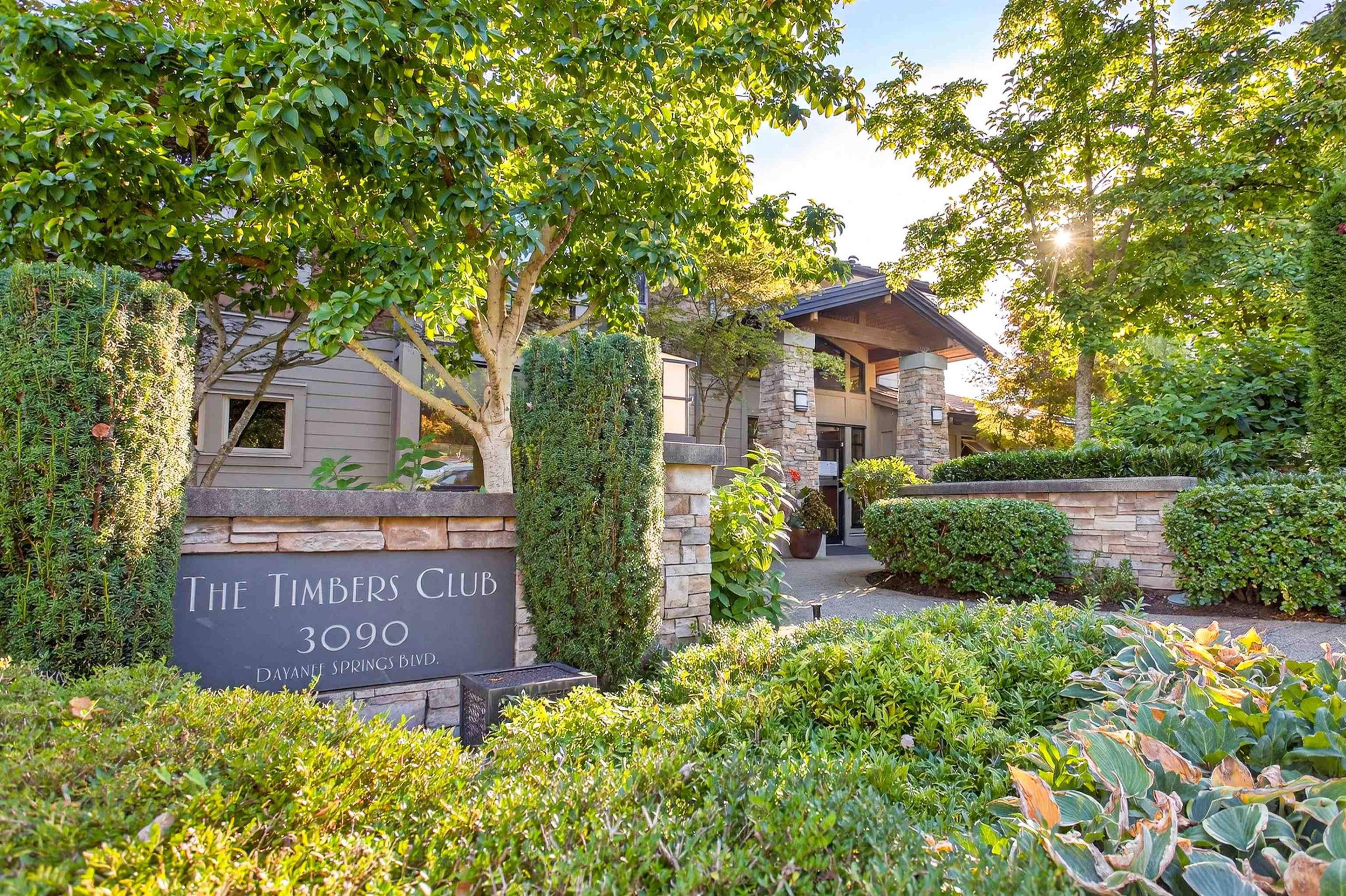 3132 Dayanee Springs Boulevard, Coquitlam - Exteriors - Photo 2