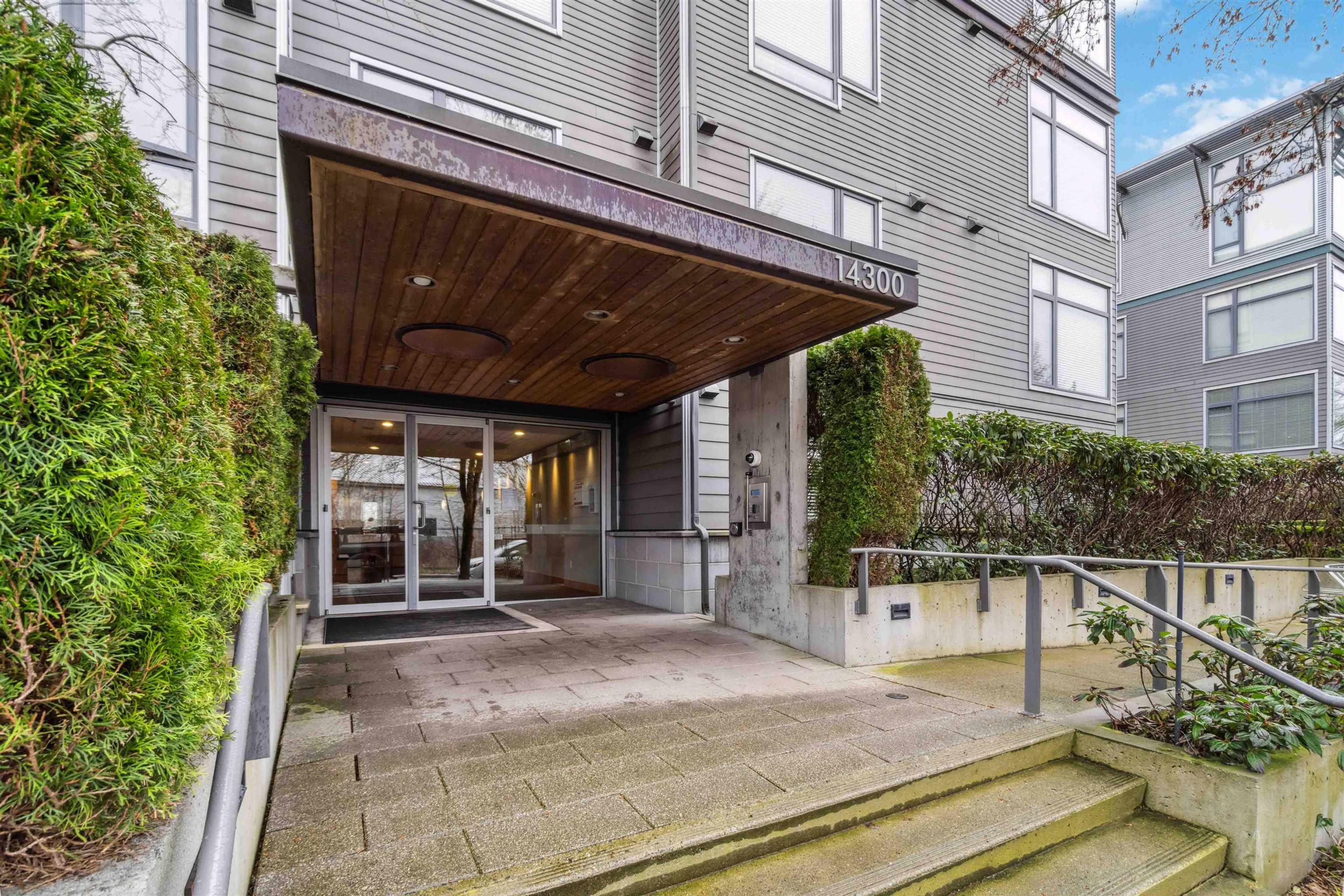 14200 Riverport Way, Richmond - Exteriors - Photo 1