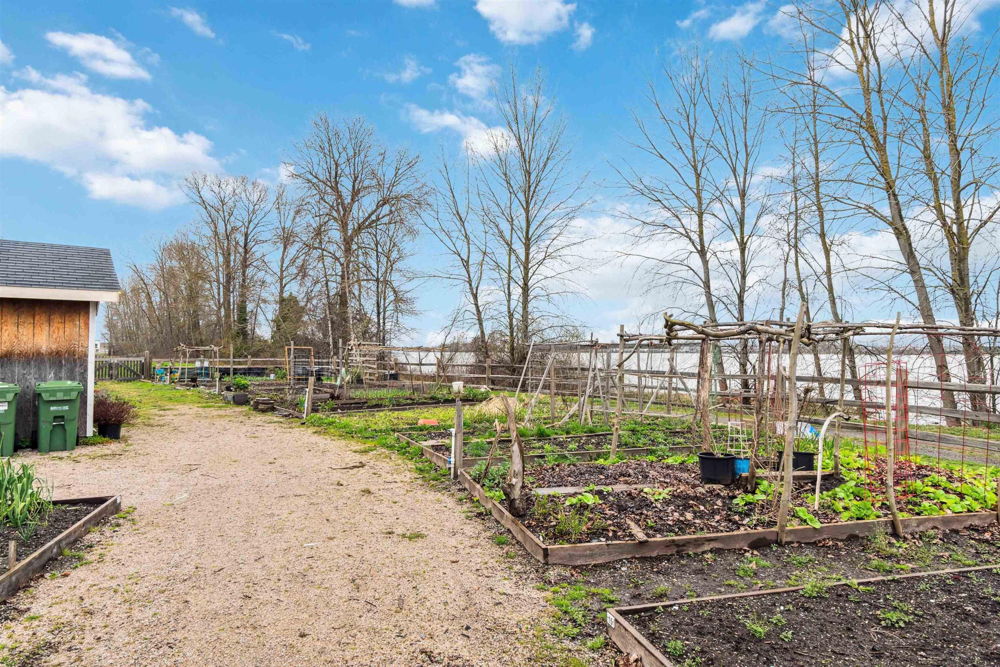 14200 Riverport Way, Richmond - Exteriors - Photo 2