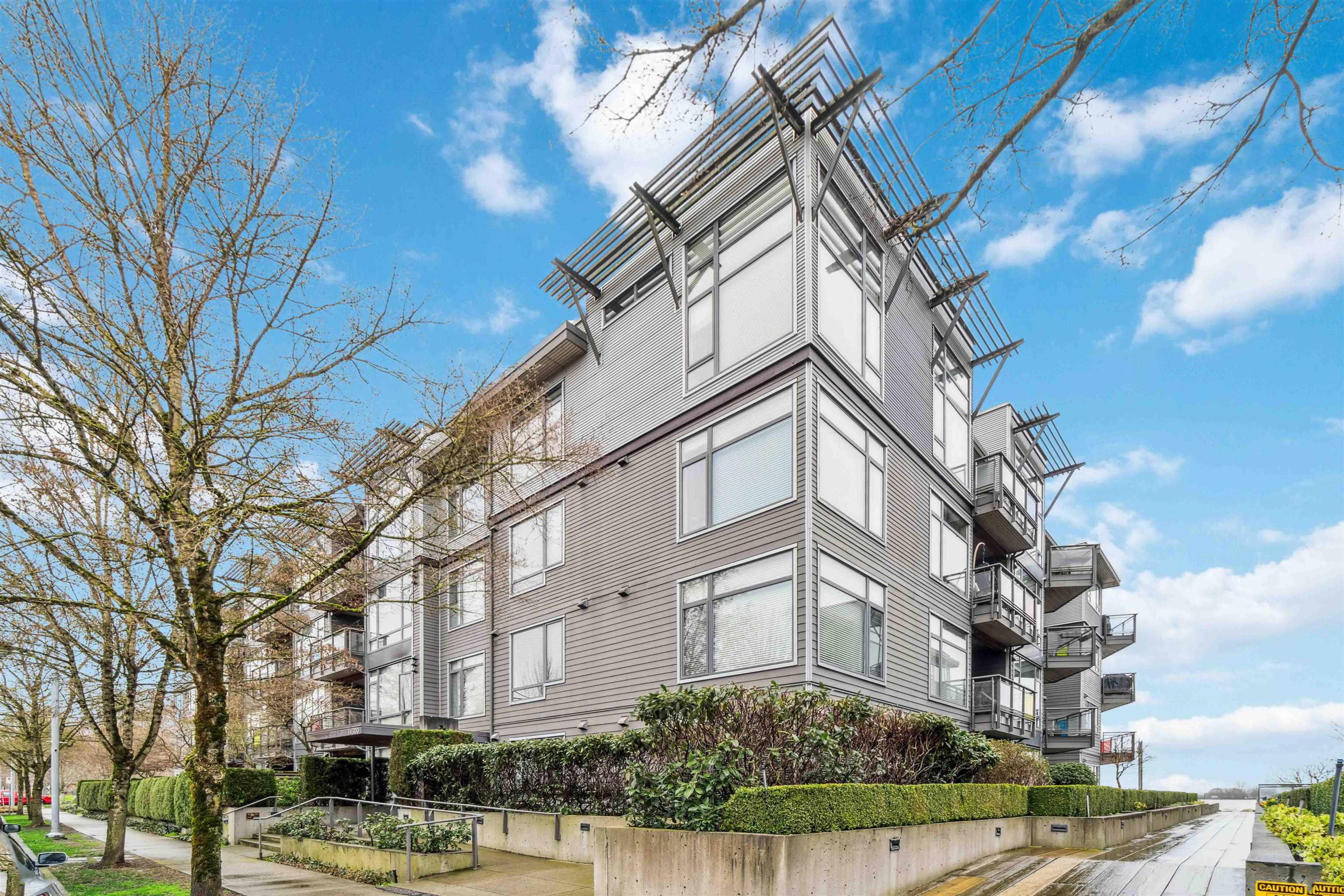 14200 Riverport Way, Richmond - Exteriors - Photo 4