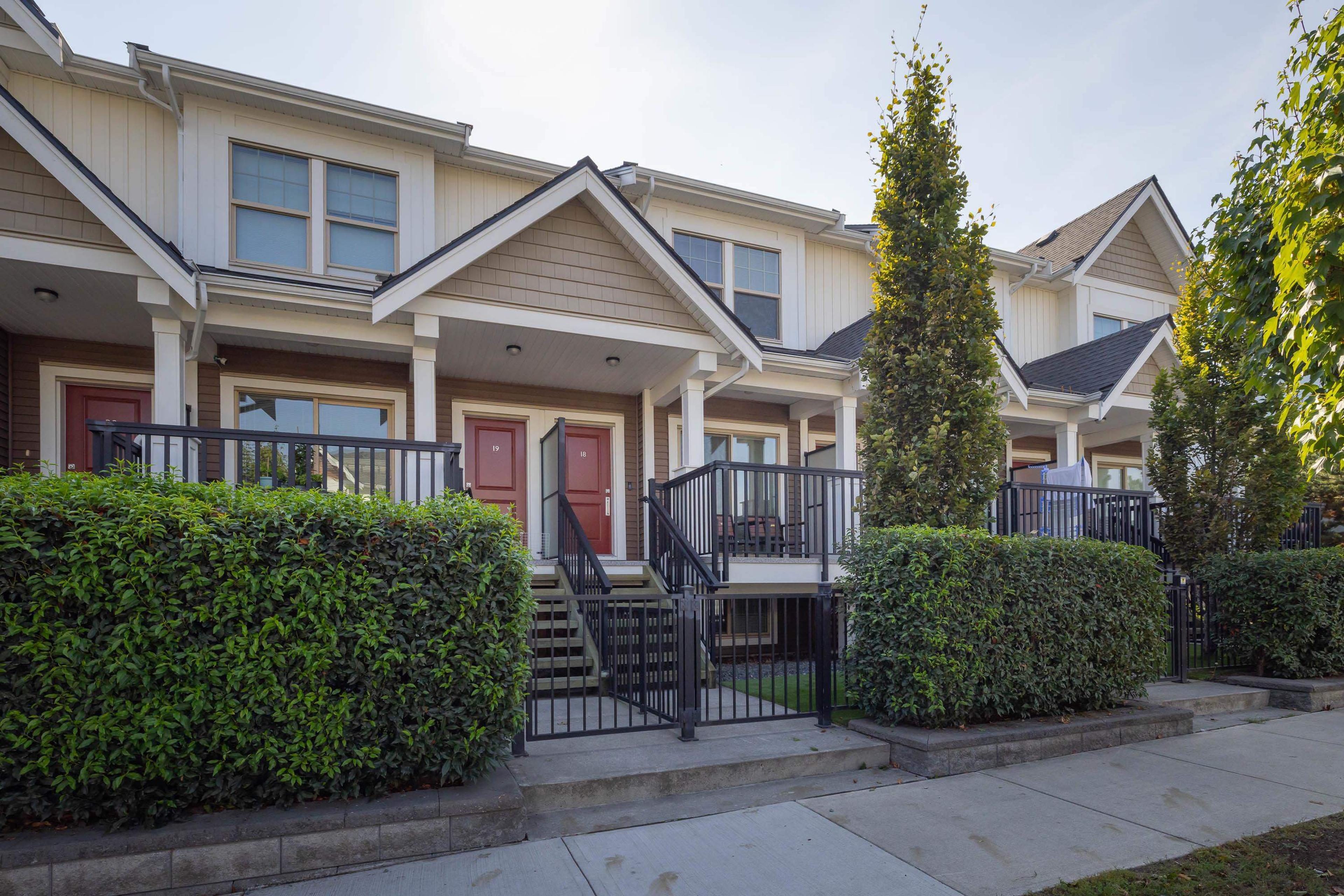 2799 Allwood Street, Abbotsford - Exteriors - Full Complex View - Photo 1