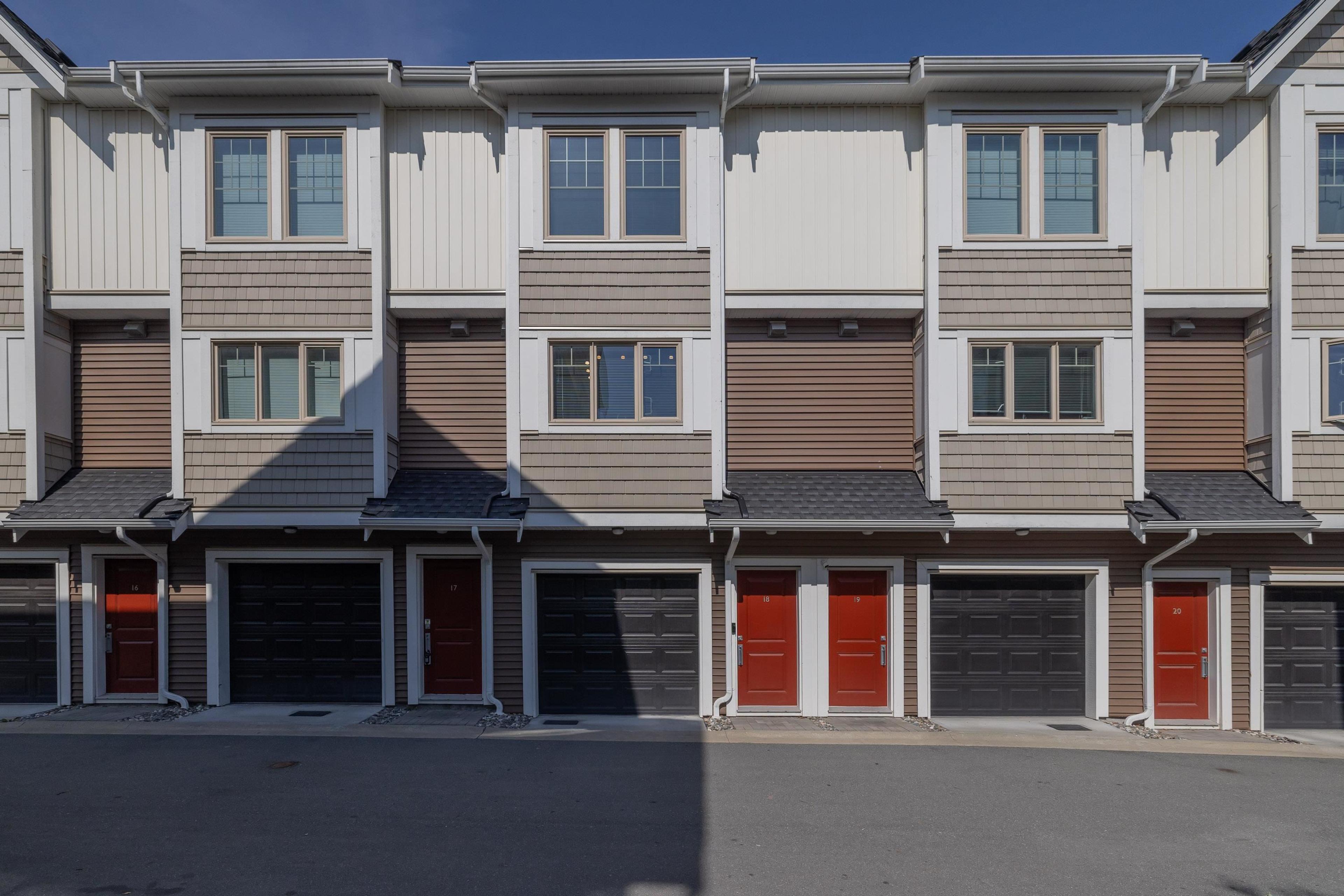 2799 Allwood Street, Abbotsford - Exteriors - Full Complex View - Photo 3