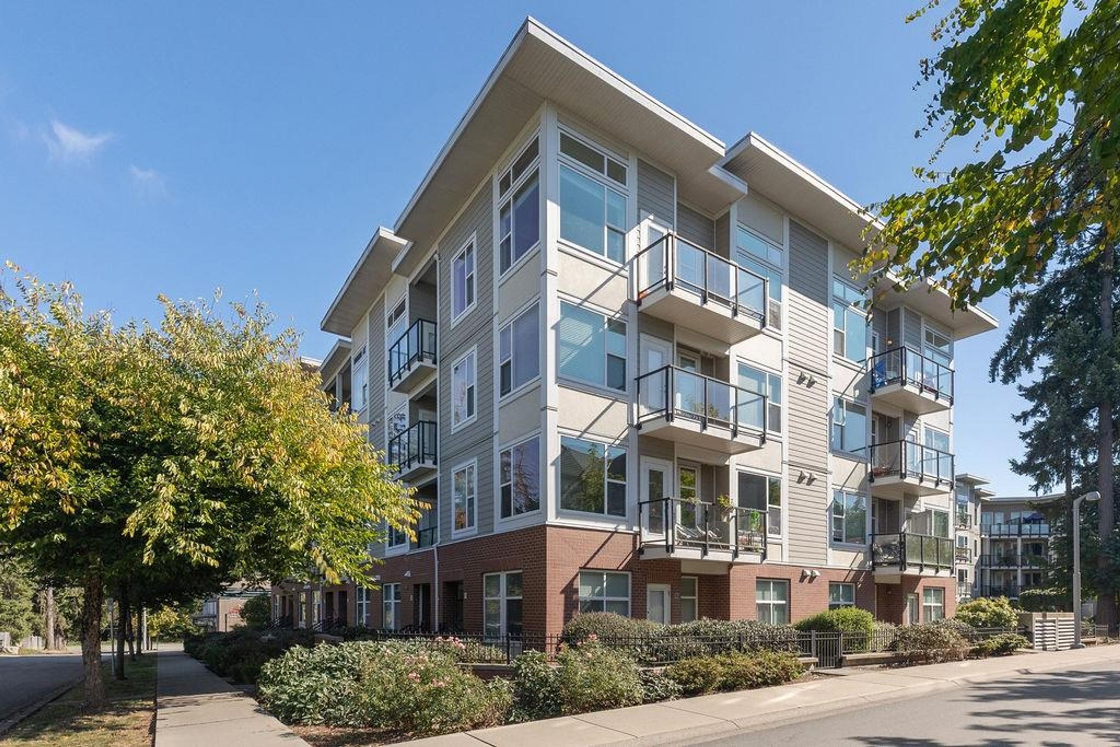 15956 86a Avenue, Surrey - Exteriors - Photo 3