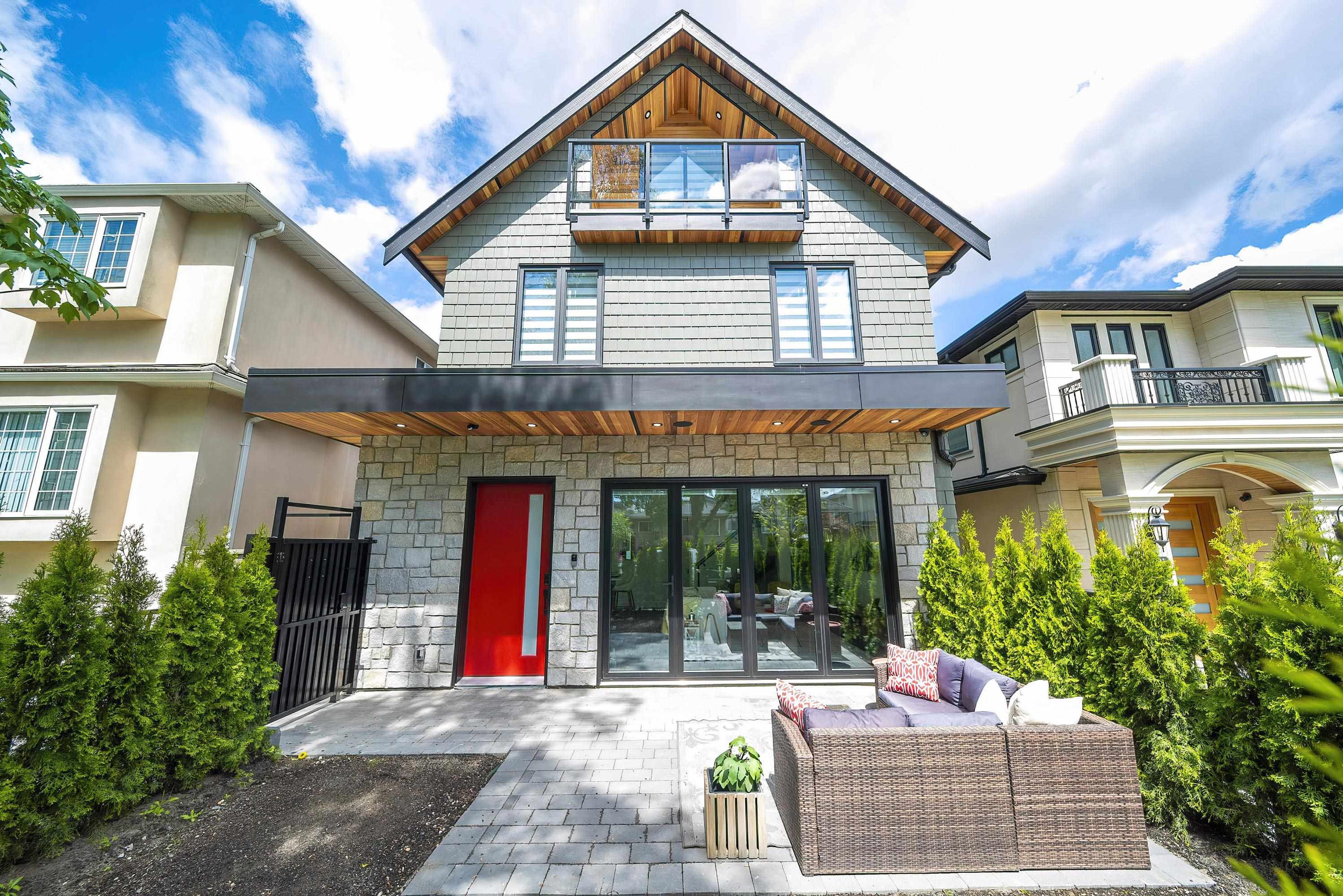 2777 E 27th Avenue, Vancouver - Exteriors - Photo 1