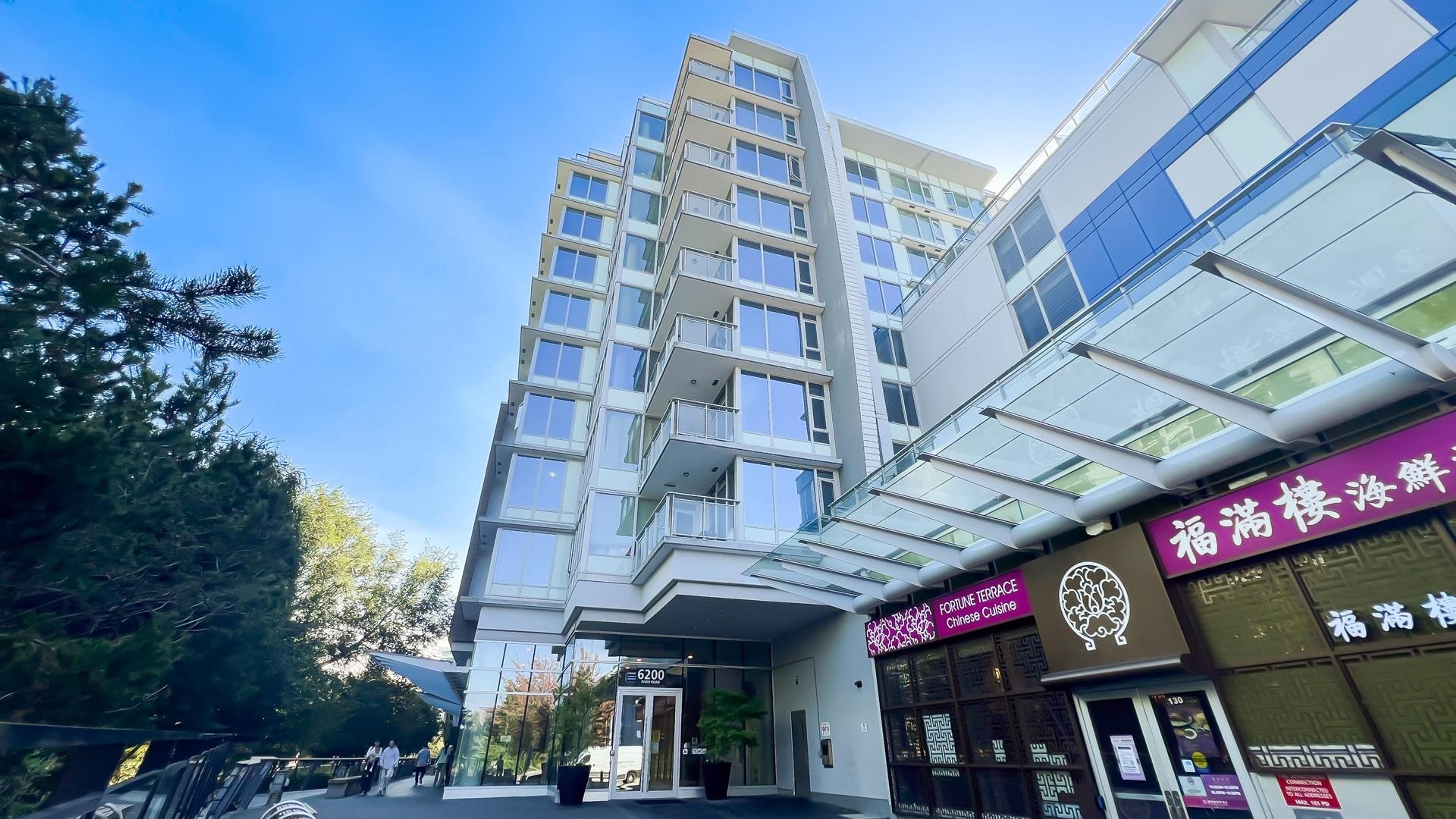 5511 Hollybridge Way, Richmond - Exteriors - Photo 2