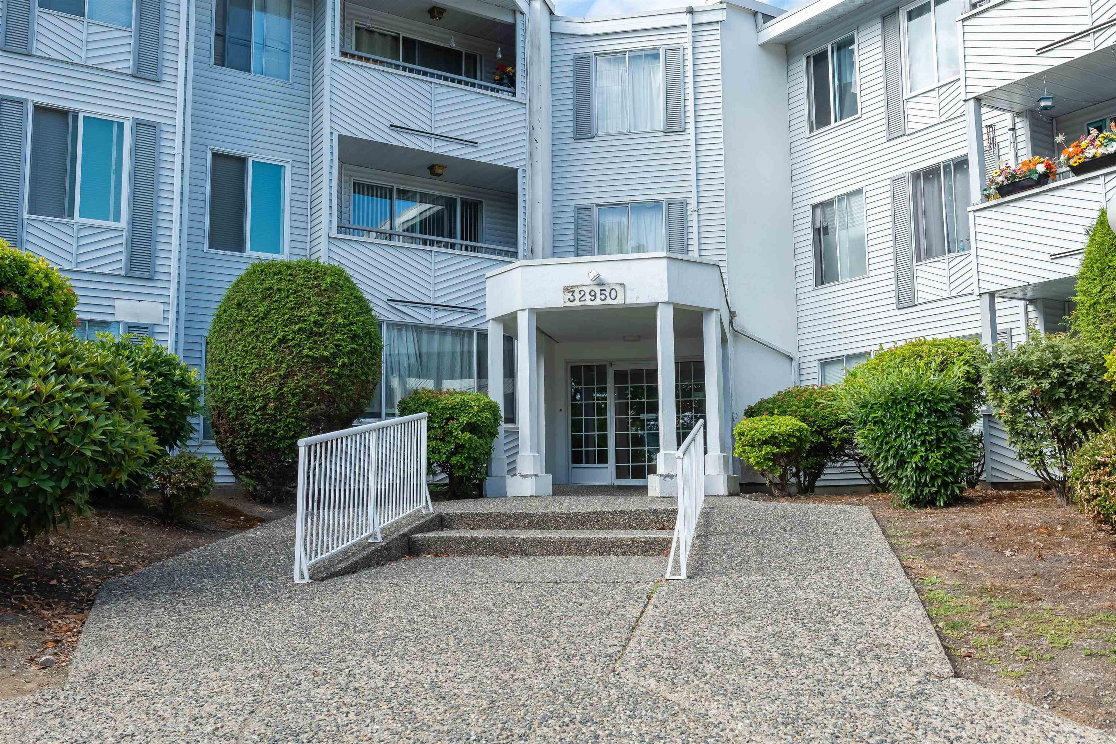 32950 Amicus Place, Abbotsford - Exteriors - Photo 1