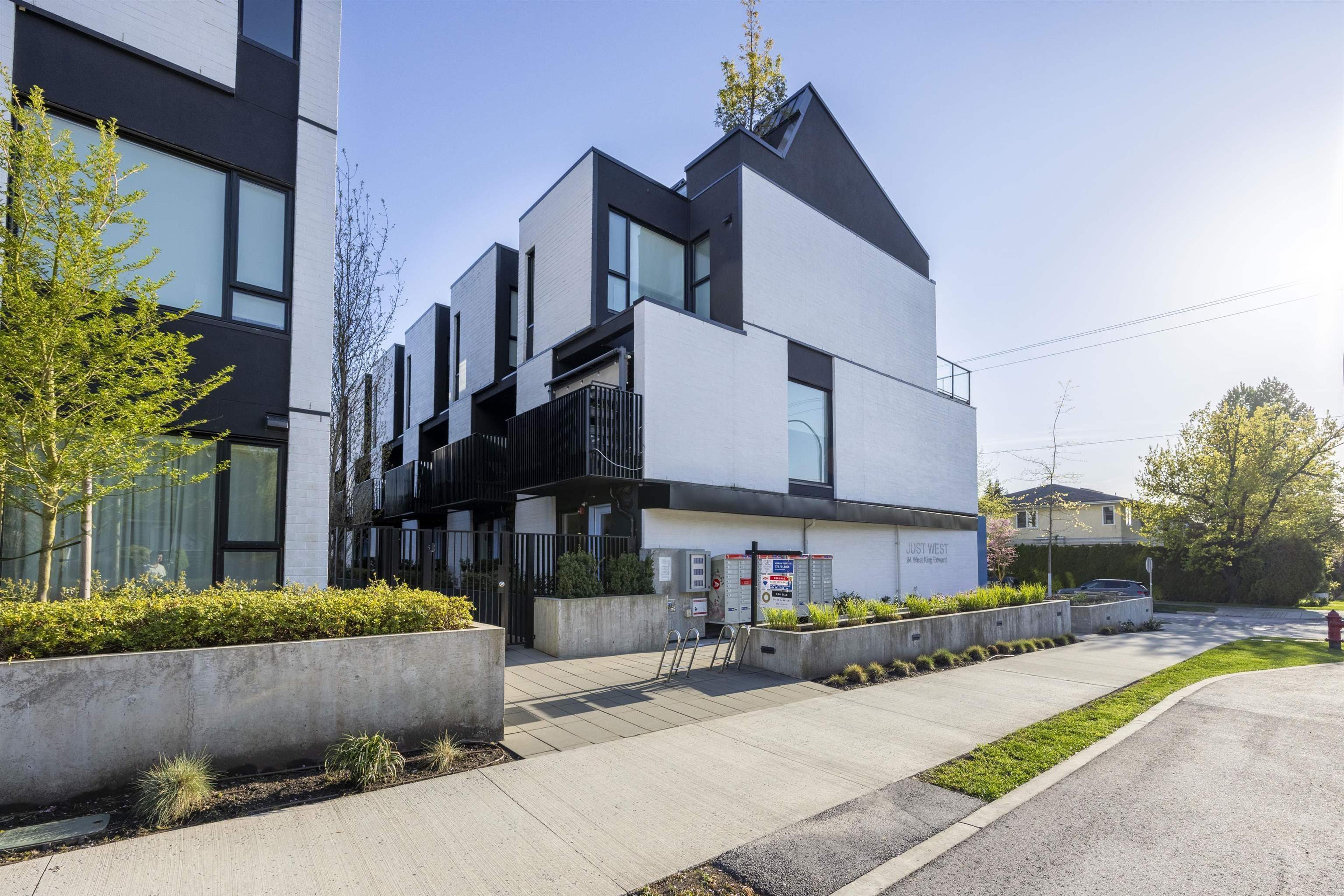 94 W King Edward Avenue, Vancouver - Exteriors - Photo 1