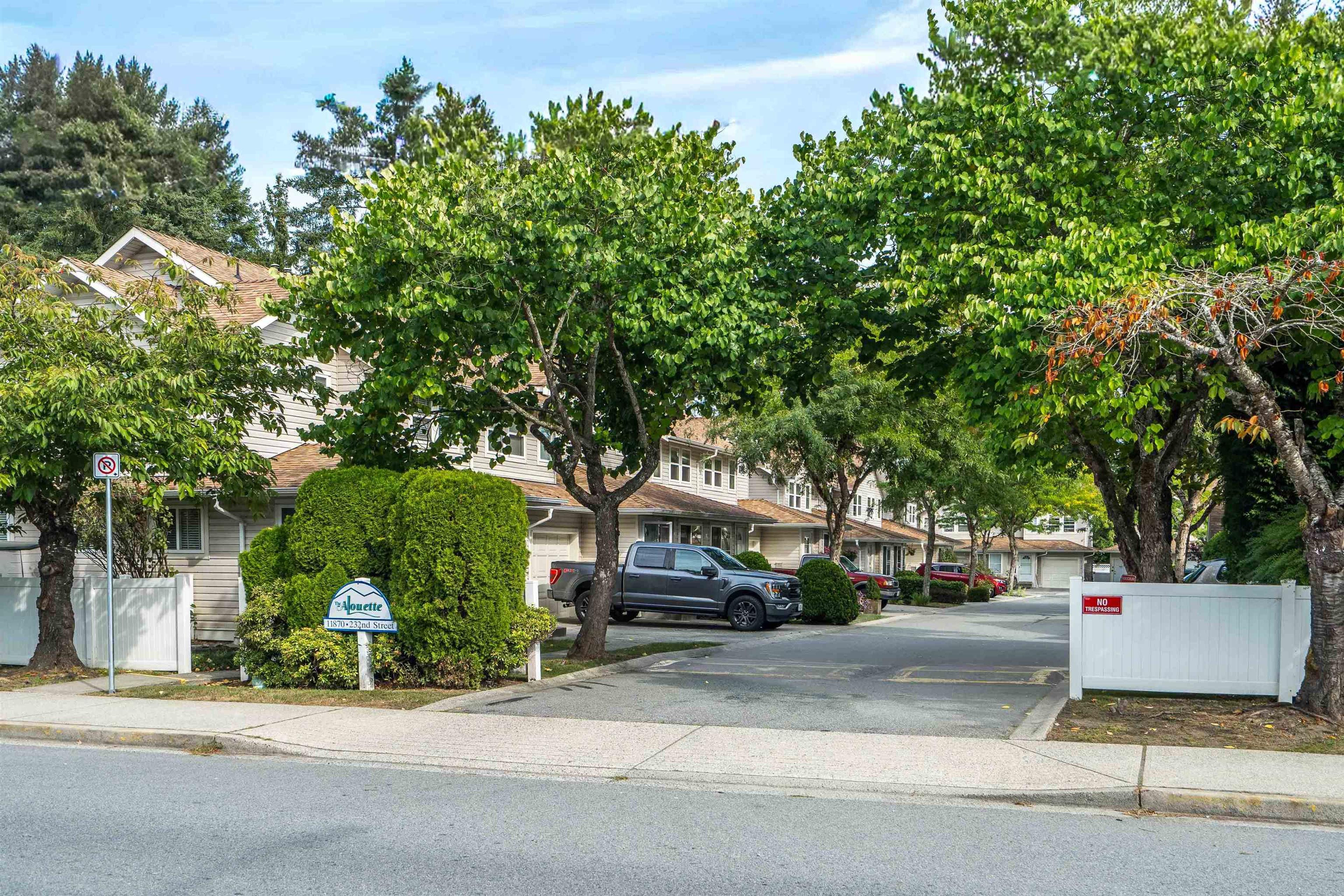 11870 232 Street, Maple Ridge - Exteriors - Full Complex View - Photo 1