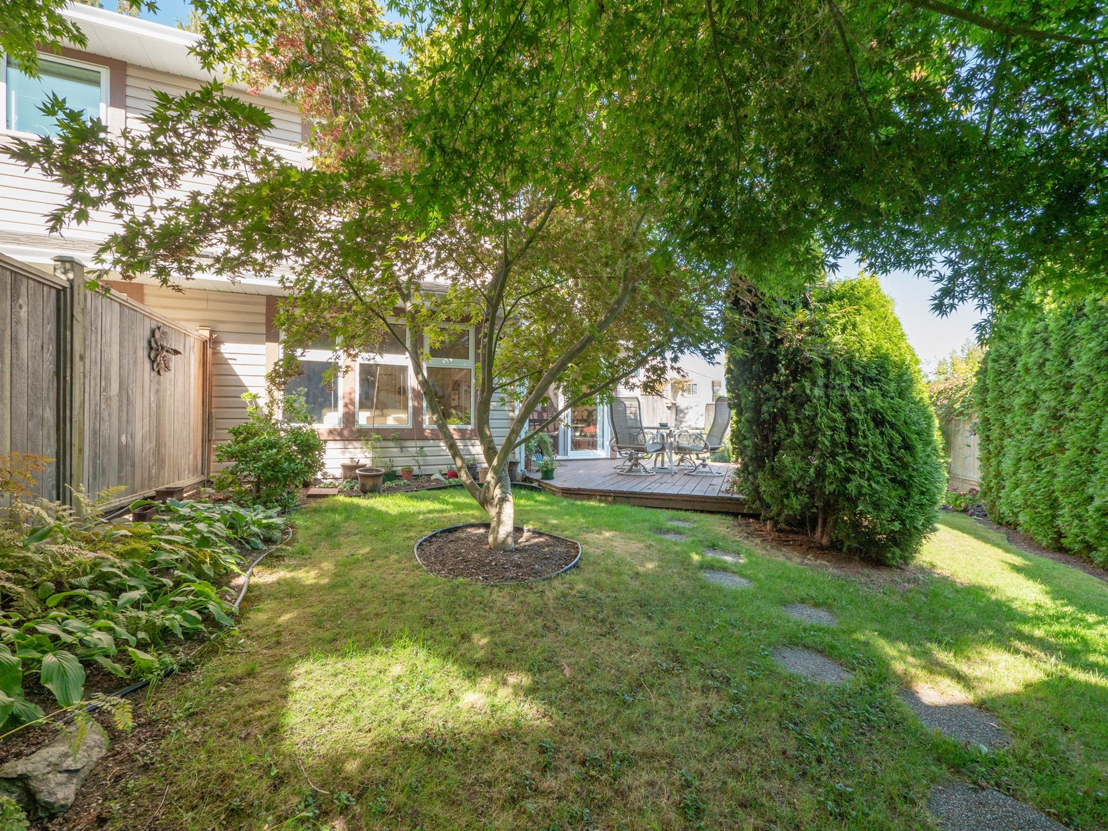 765 School Road, Gibsons - Exteriors - Photo 1