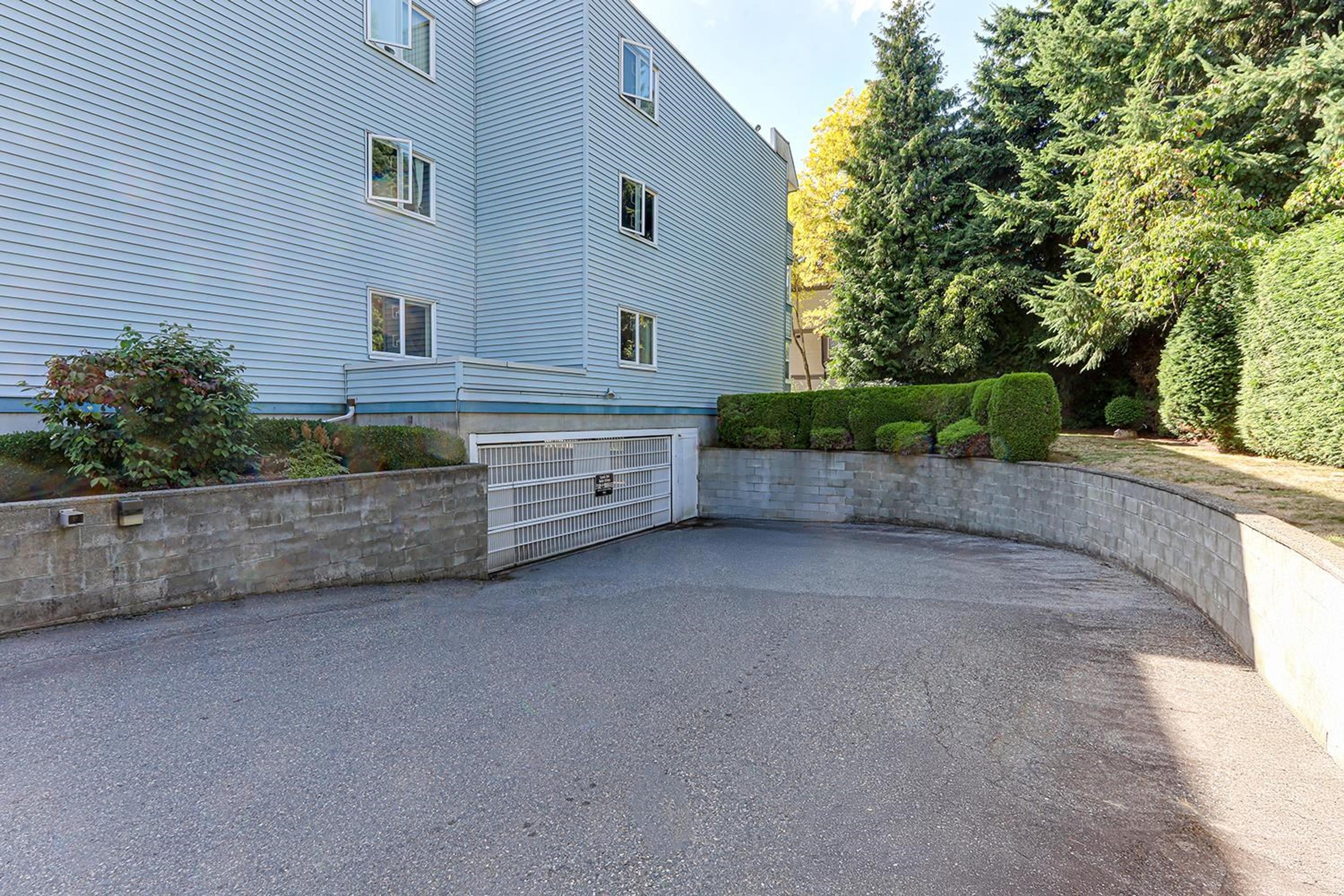 7175 134 Street, Surrey - Exteriors - Photo 4