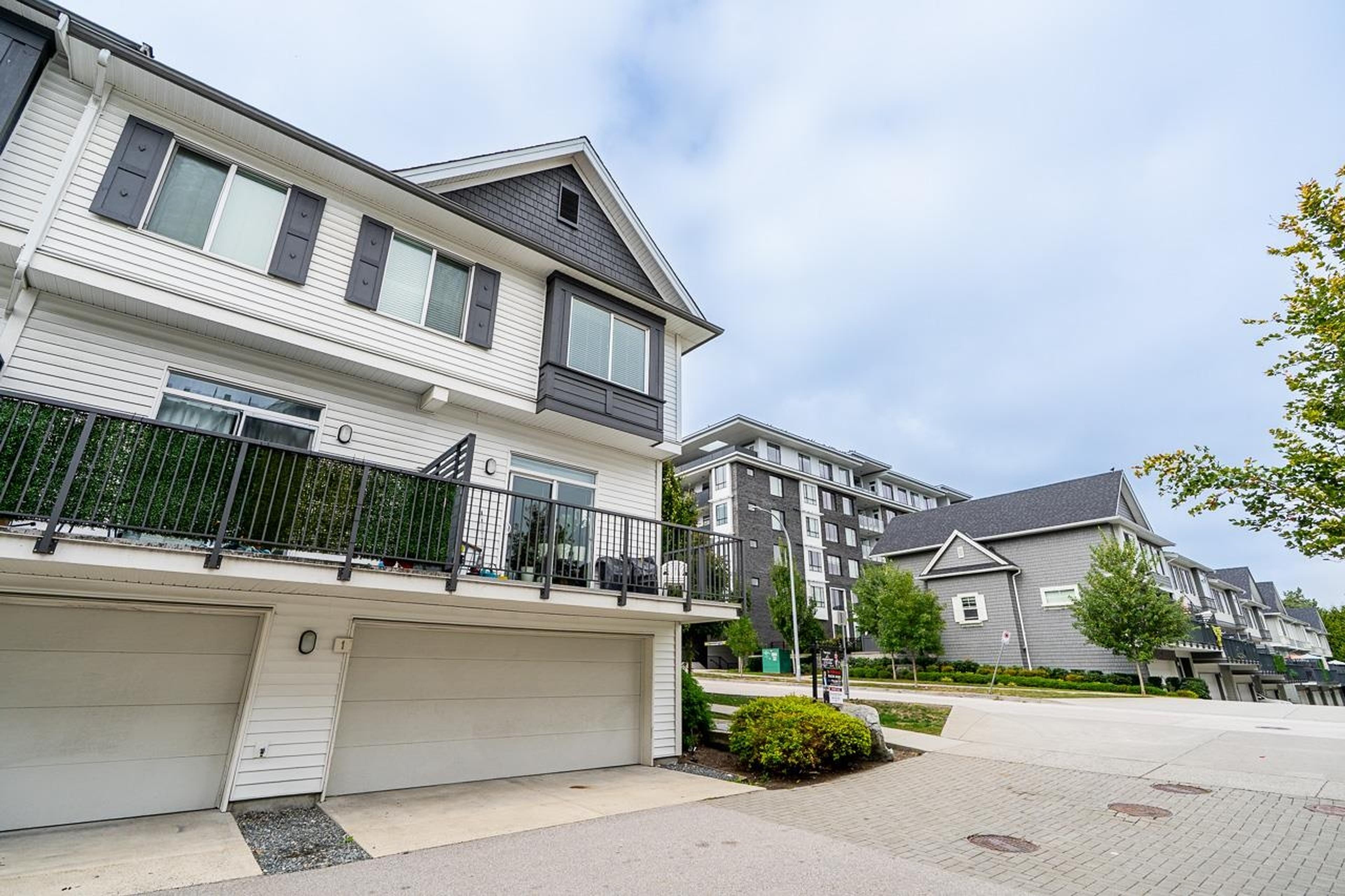 13636 81a Avenue, Surrey - Exteriors - Full Complex View - Photo 6